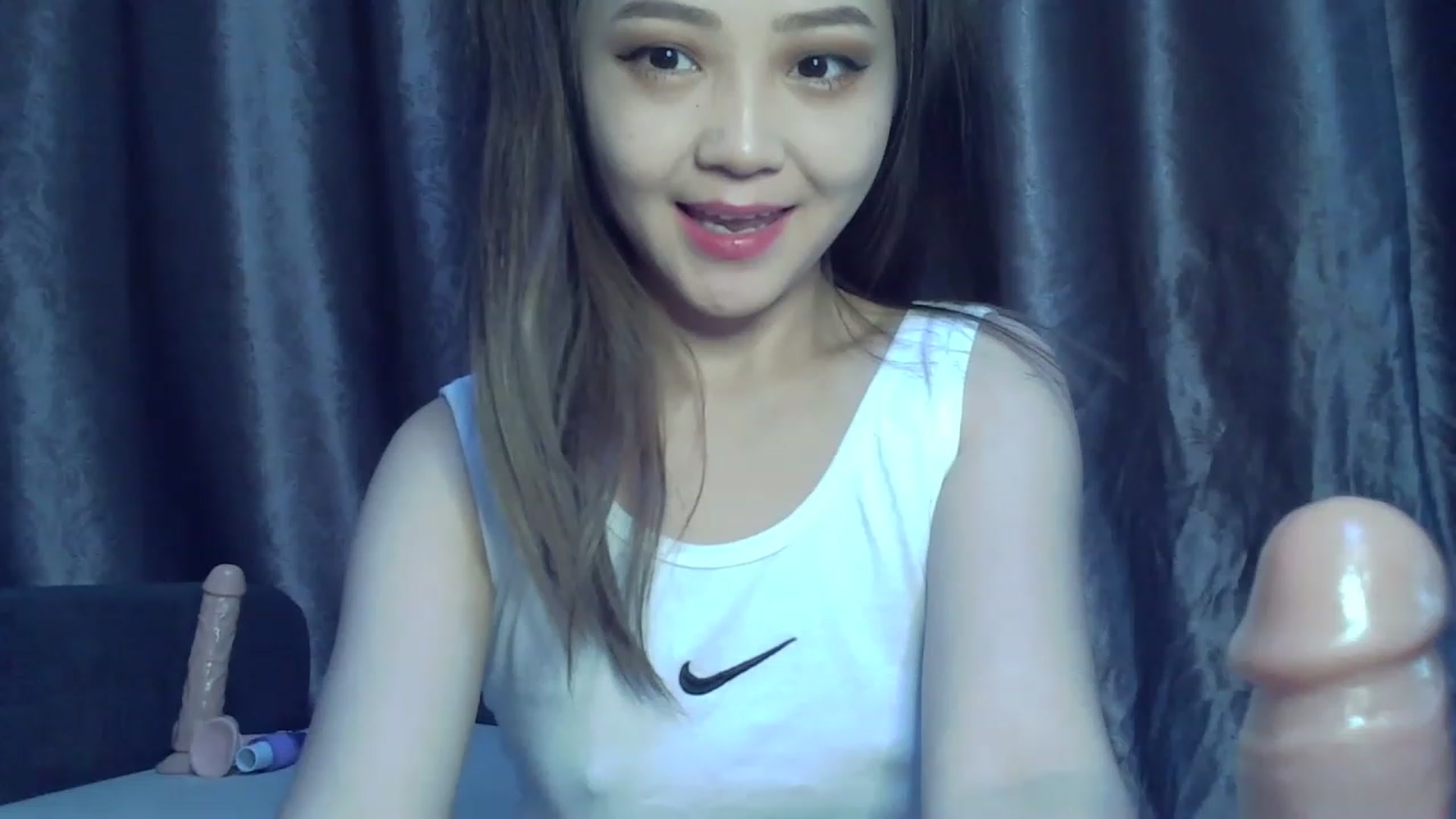 Gallery image thumbnail from SchoolGirl_69's myfreecams stream on, 04/21/2023, 14:49 image 7 of 20