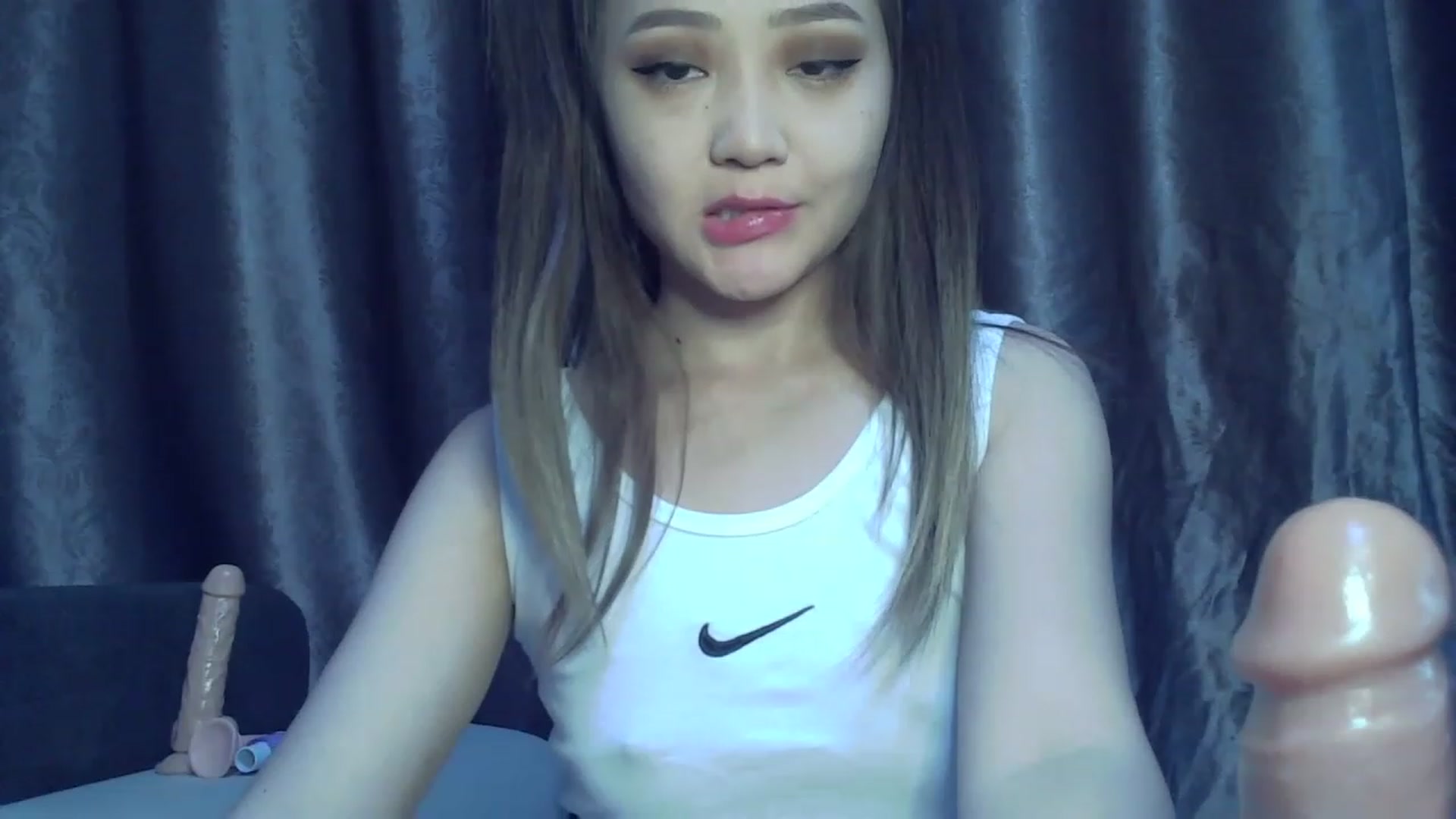 Gallery image thumbnail from SchoolGirl_69's myfreecams stream on, 04/21/2023, 14:49 image 10 of 20