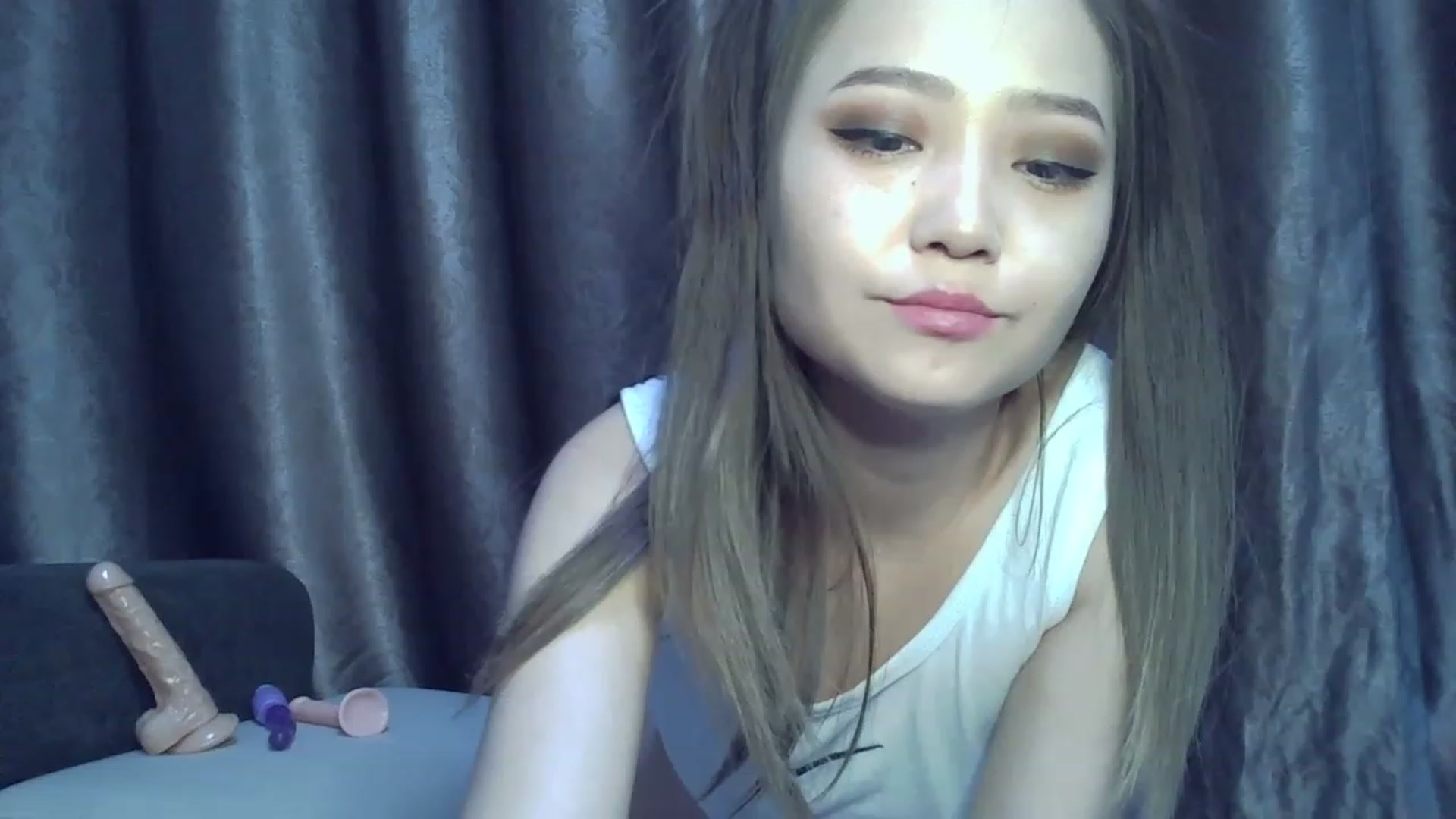 Gallery image thumbnail from SchoolGirl_69's myfreecams stream on, 04/21/2023, 15:20 image 3 of 20