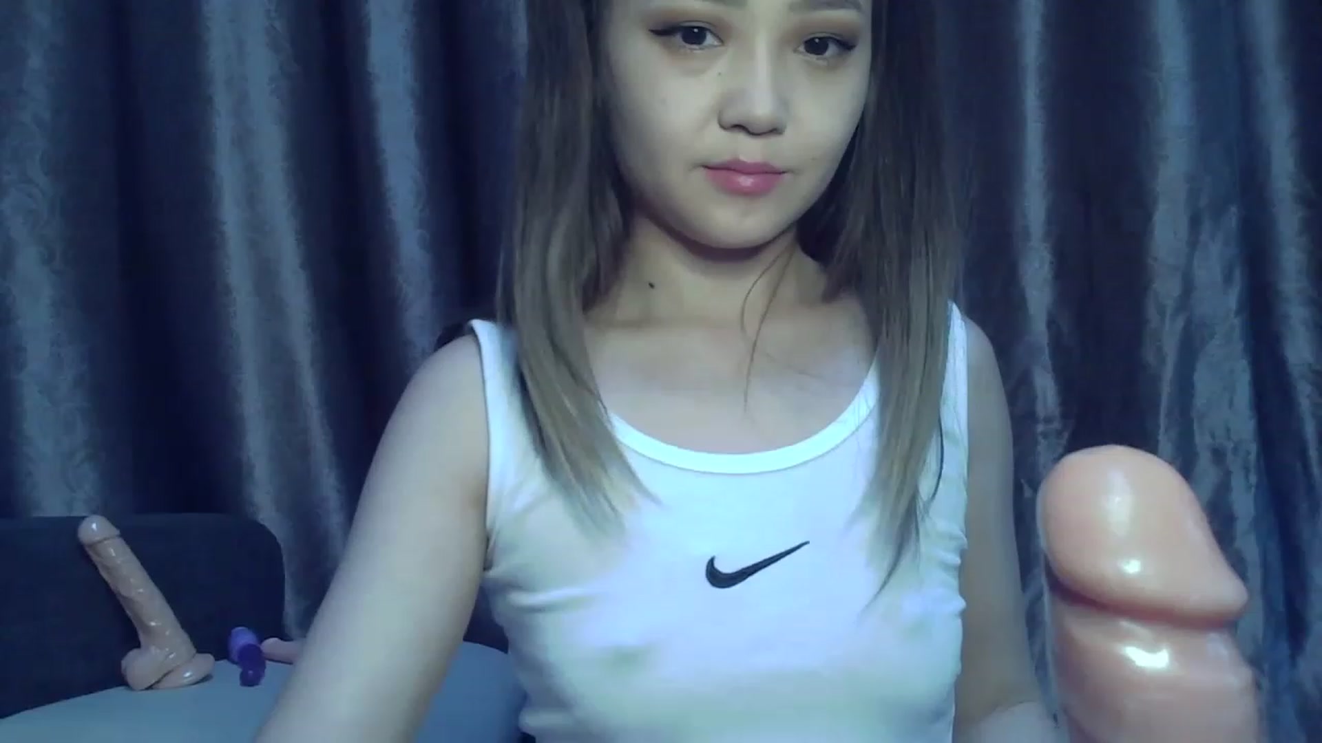 Gallery image thumbnail from SchoolGirl_69's myfreecams stream on, 04/21/2023, 15:20 image 7 of 20