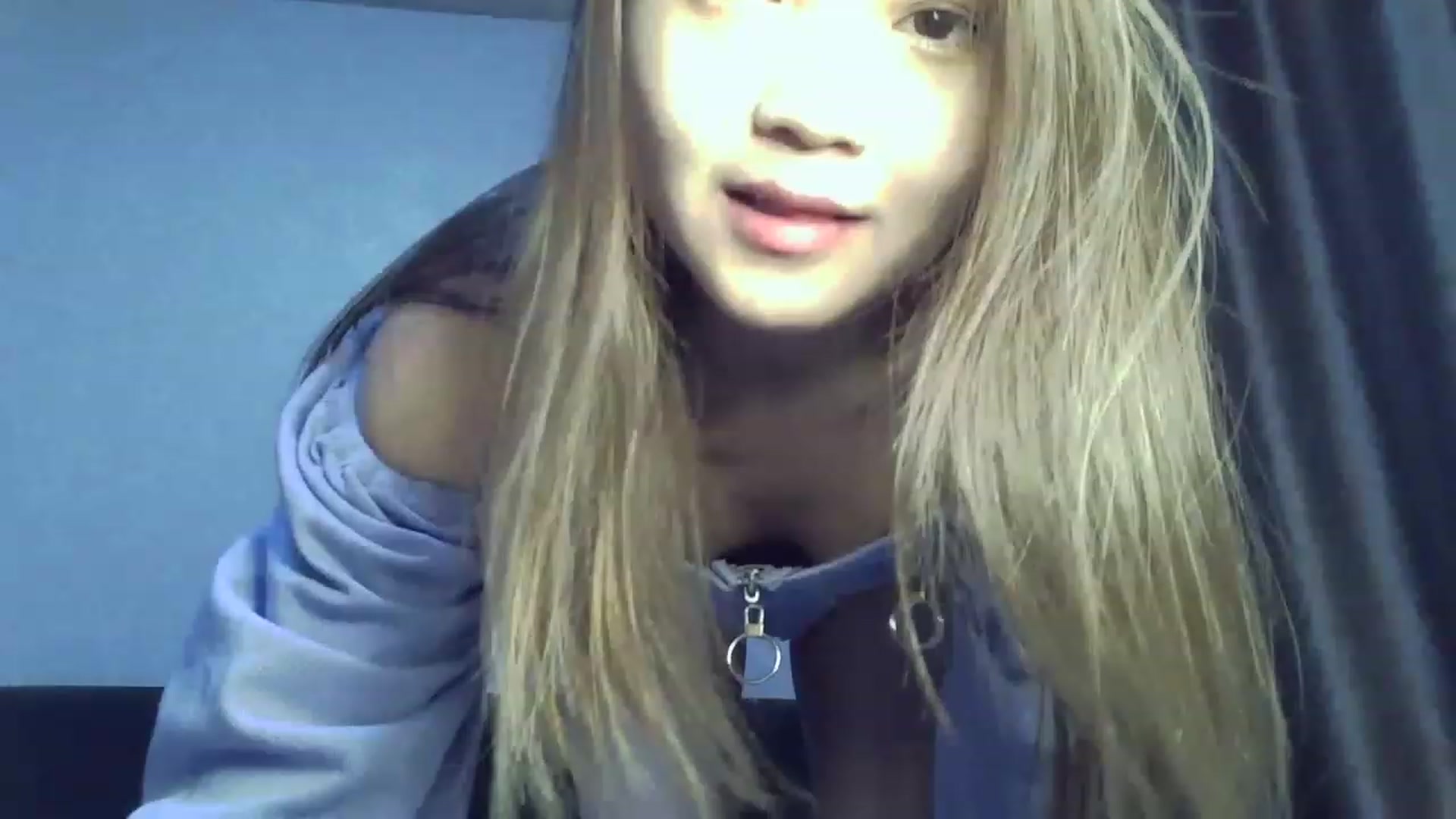 Gallery image thumbnail from SchoolGirl_69's myfreecams stream on, 04/23/2023, 12:08 image 19 of 20