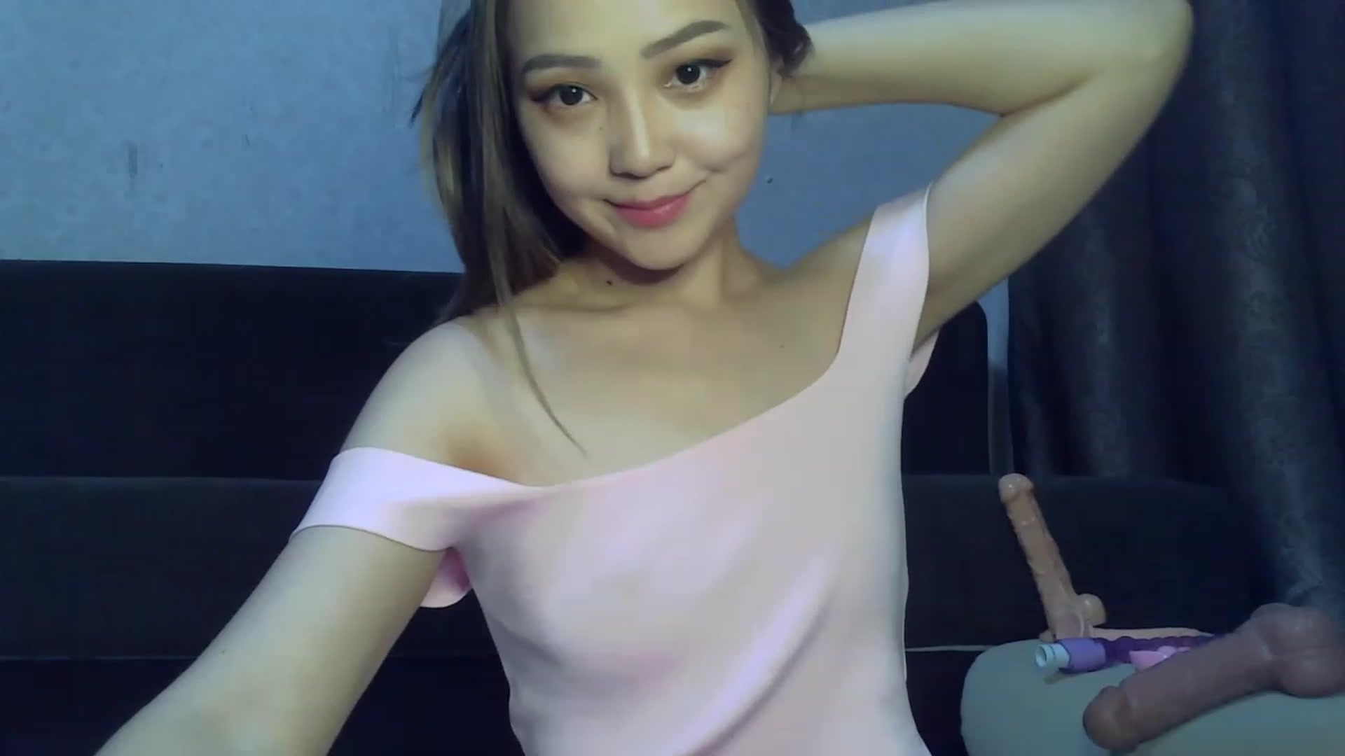 Gallery image thumbnail from SchoolGirl_69's myfreecams stream on, 04/30/2023, 13:38 image 16 of 20