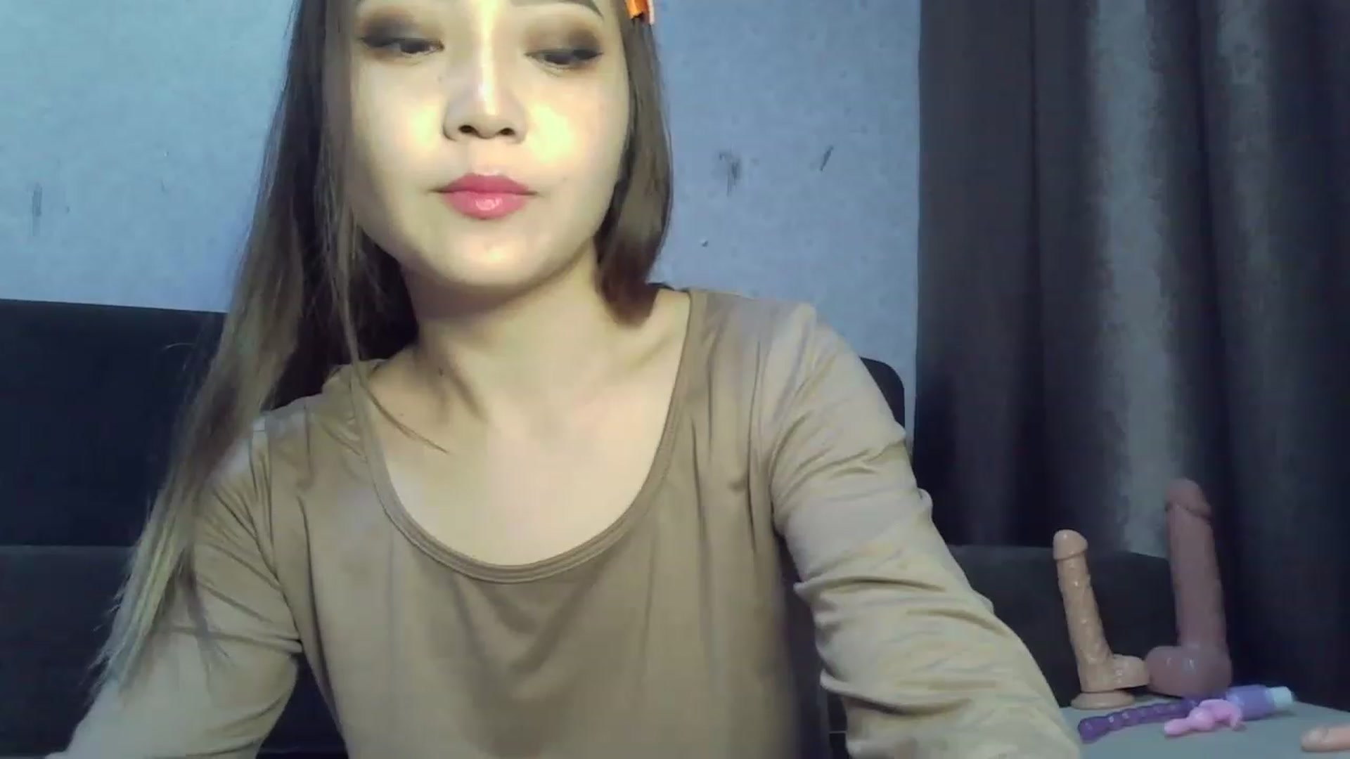 Gallery image thumbnail from SchoolGirl_69's myfreecams stream on, 05/01/2023, 12:54 image 4 of 20