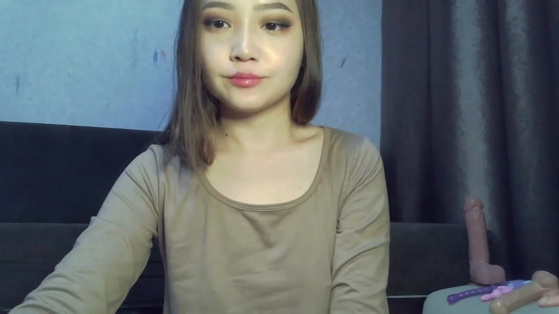 Gallery image thumbnail from SchoolGirl_69's myfreecams stream on, 05/01/2023, 12:54 image 16 of 20