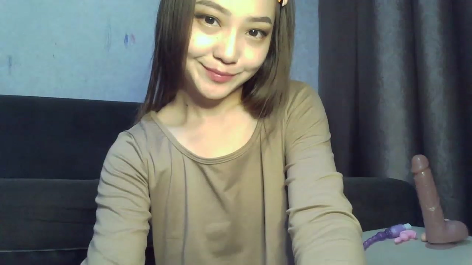 Gallery image thumbnail from SchoolGirl_69's myfreecams stream on, 05/01/2023, 16:07 image 4 of 20