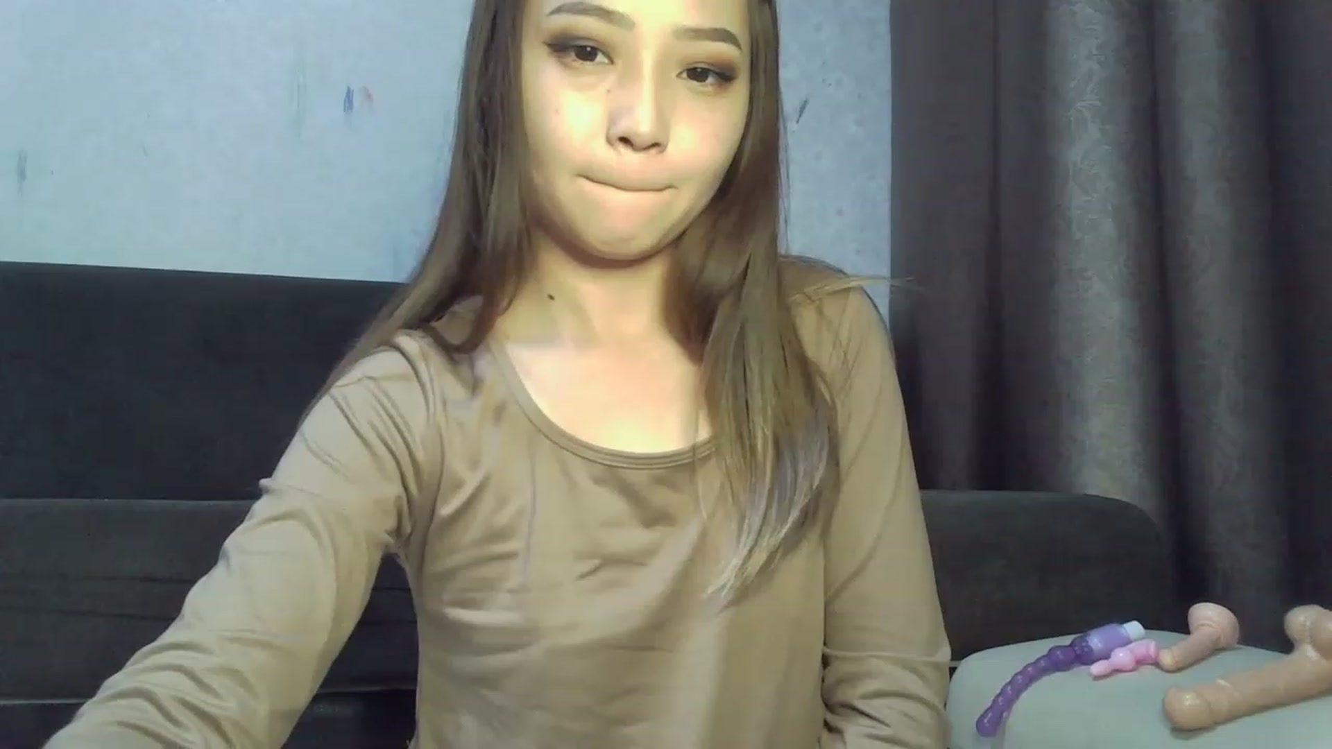 Gallery image thumbnail from SchoolGirl_69's myfreecams stream on, 05/01/2023, 16:07 image 16 of 20