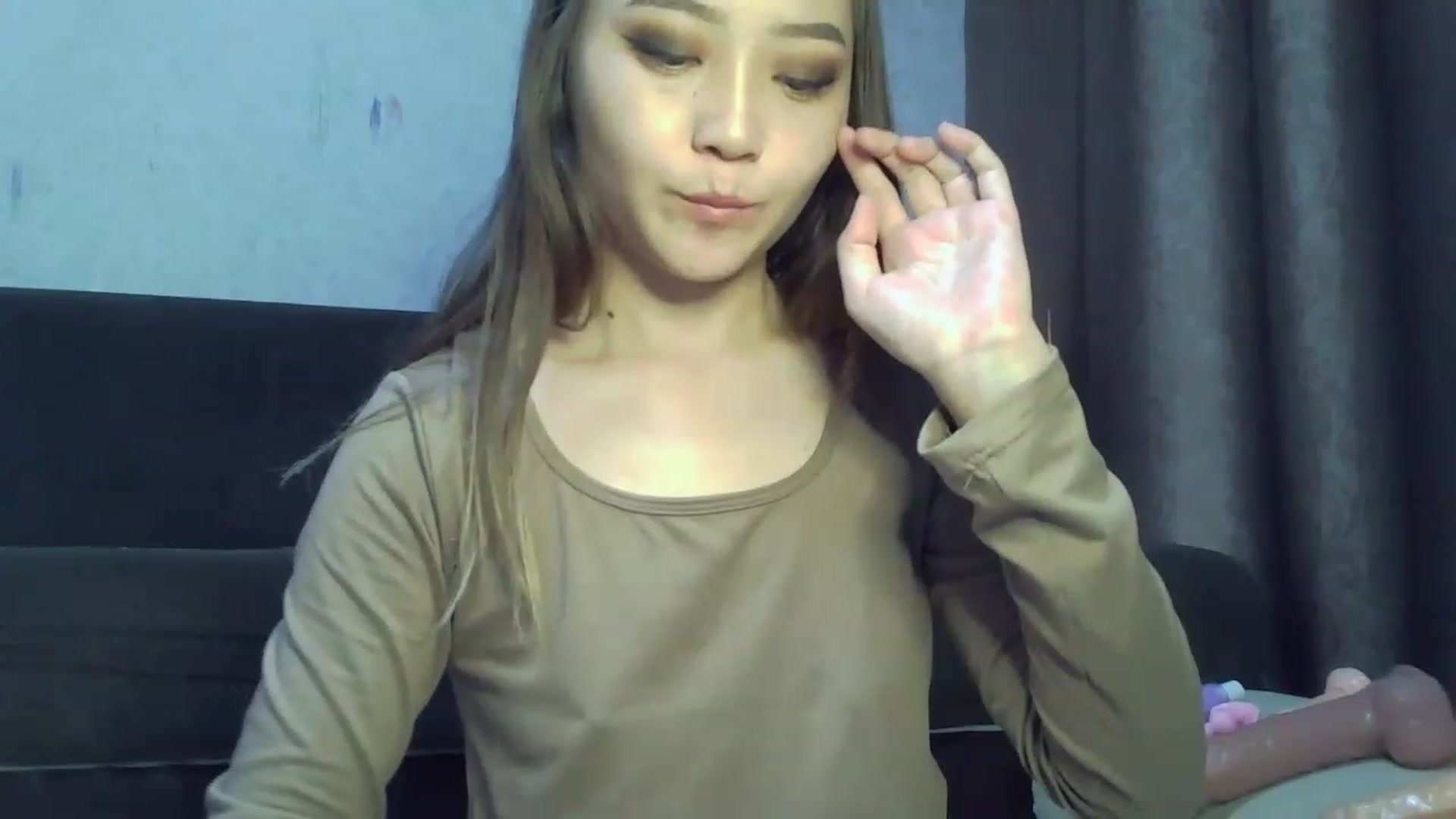 Gallery image thumbnail from SchoolGirl_69's myfreecams stream on, 05/01/2023, 16:07 image 9 of 20