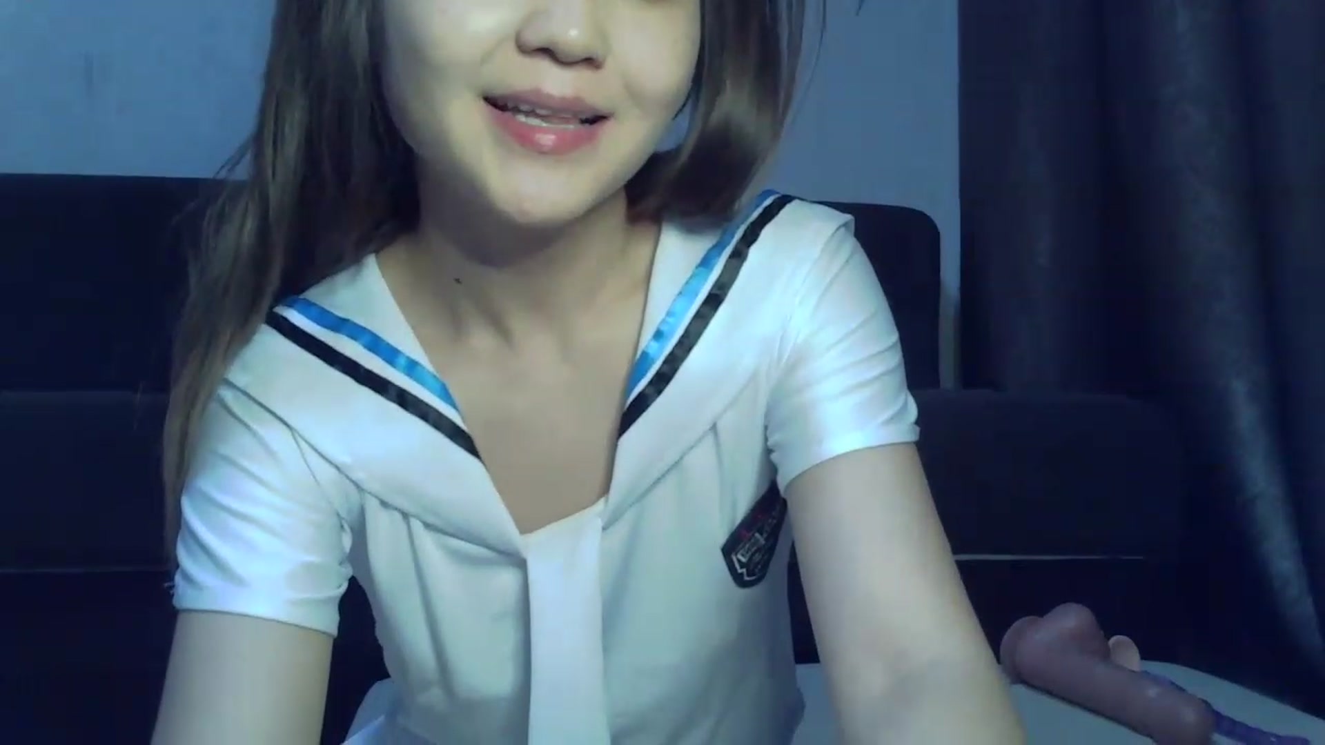 Gallery image thumbnail from SchoolGirl_69's myfreecams stream on, 05/02/2023, 17:29 image 14 of 20