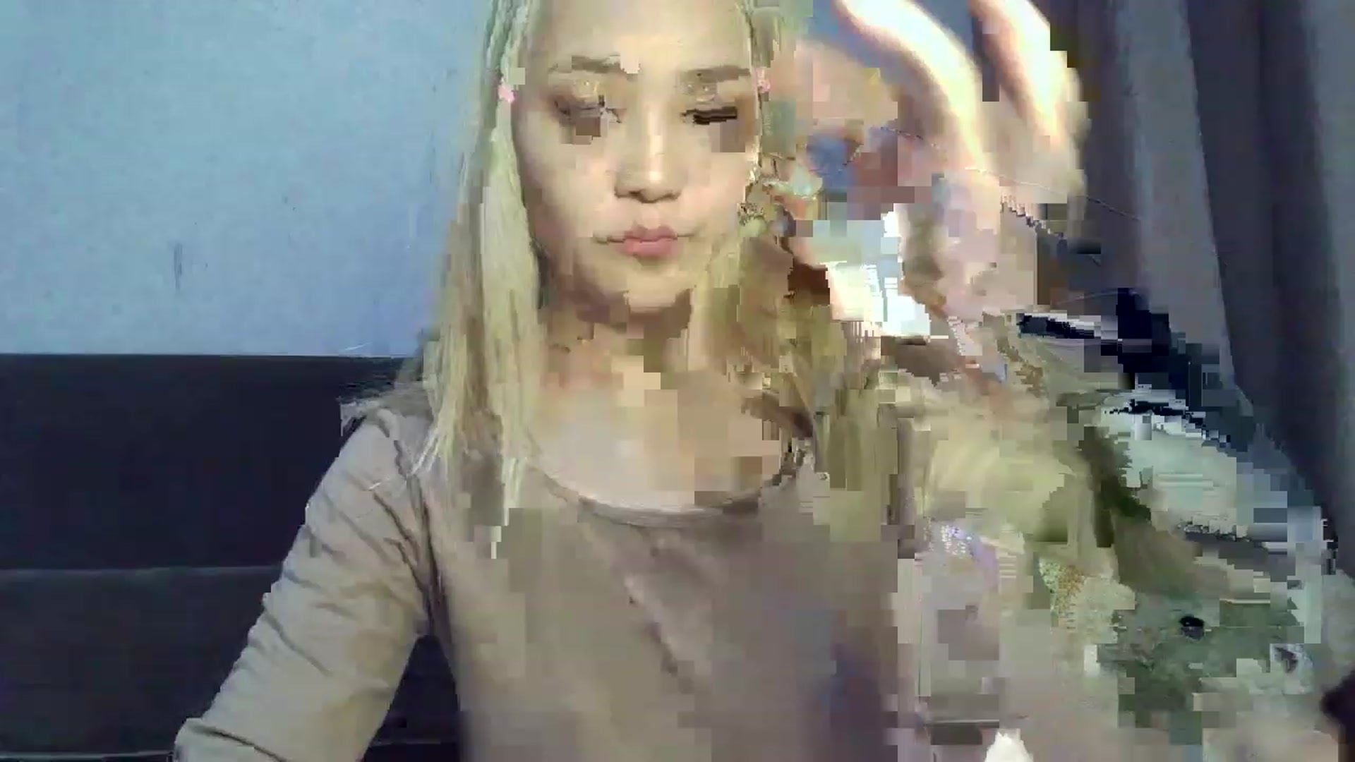 Gallery image thumbnail from SchoolGirl_69's myfreecams stream on, 06/03/2023, 16:51 image 14 of 20