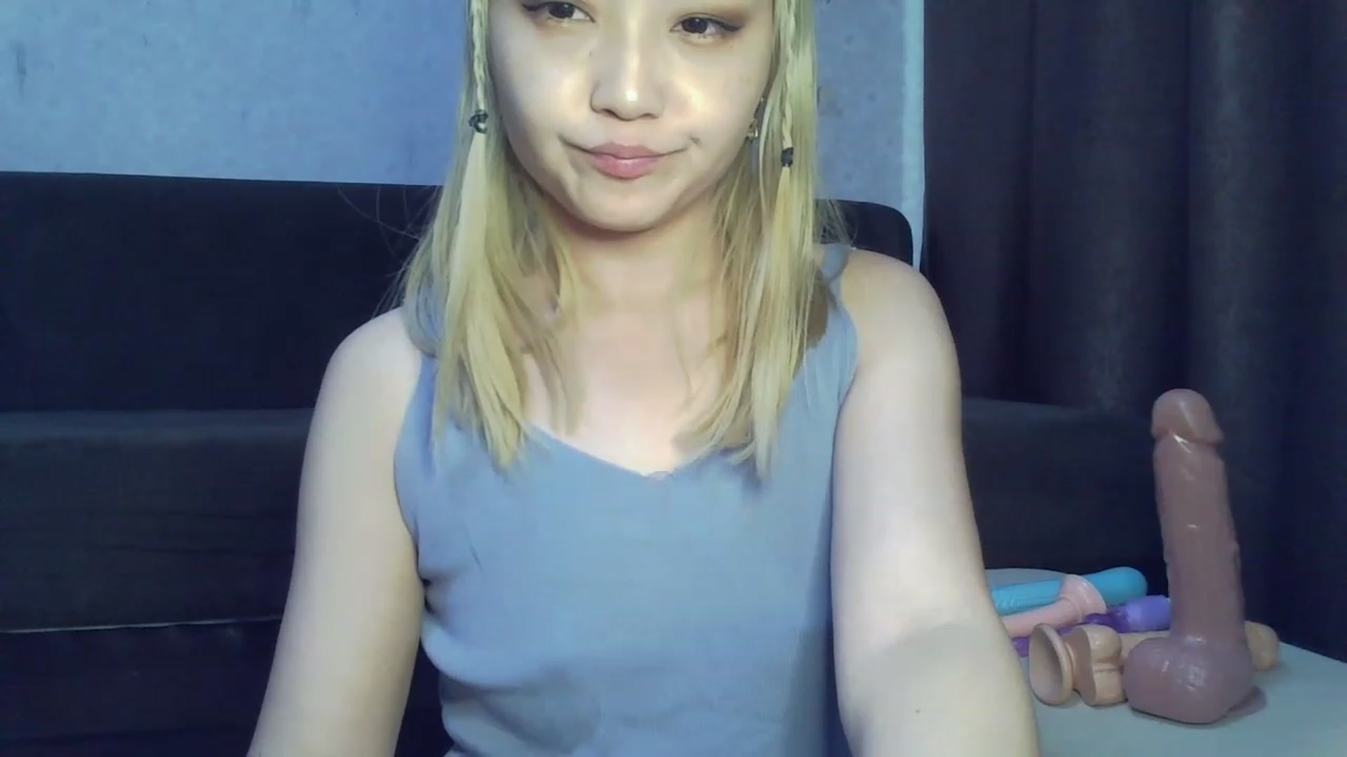 Gallery image thumbnail from SchoolGirl_69's myfreecams stream on, 06/08/2023, 07:32 image 18 of 20
