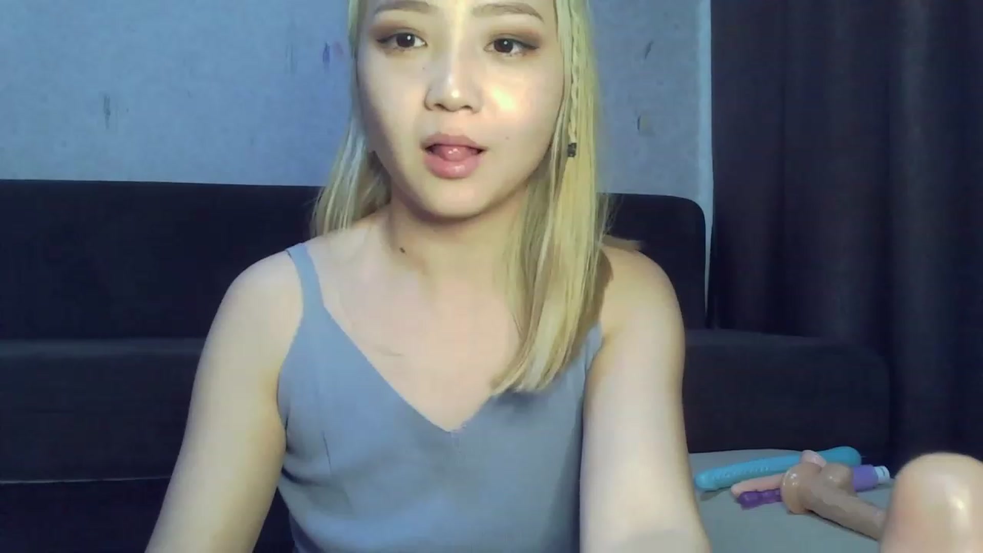 Gallery image thumbnail from SchoolGirl_69's myfreecams stream on, 06/08/2023, 08:53 image 10 of 20