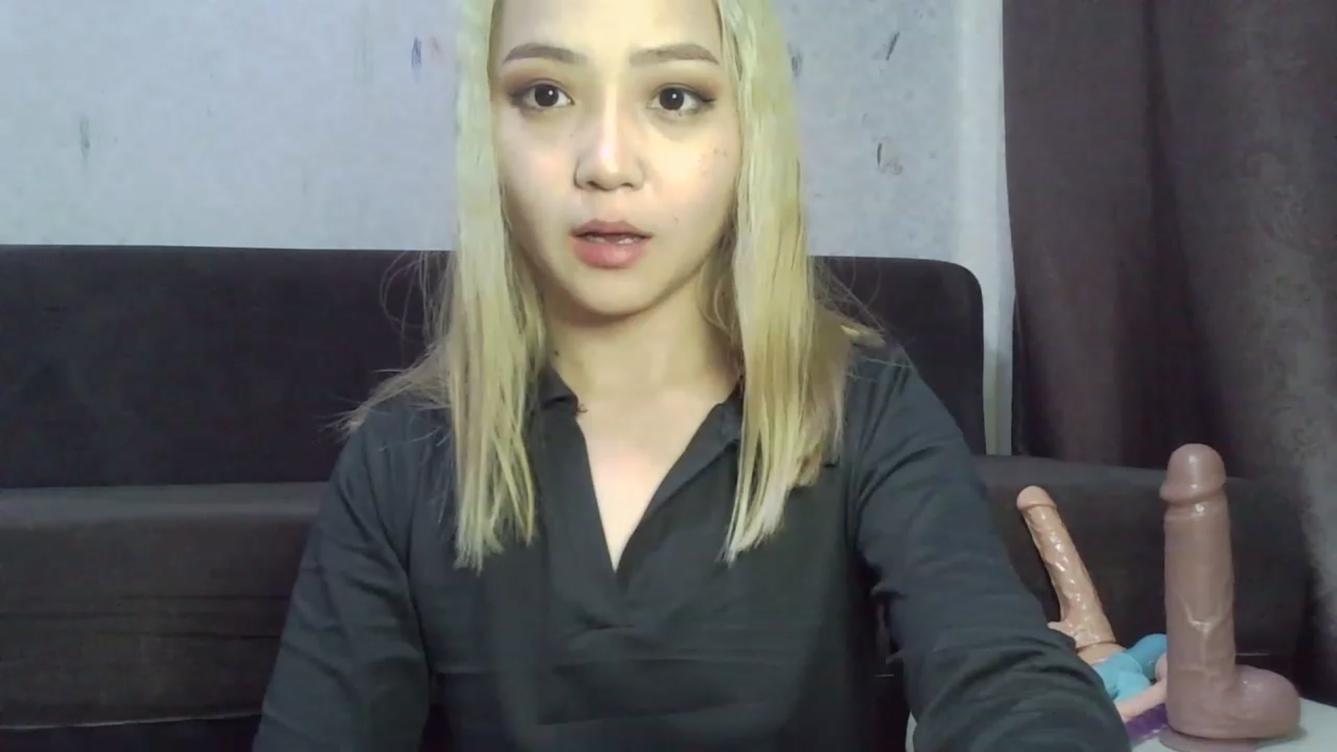 Gallery image thumbnail from SchoolGirl_69's myfreecams stream on, 06/09/2023, 07:26 image 12 of 20