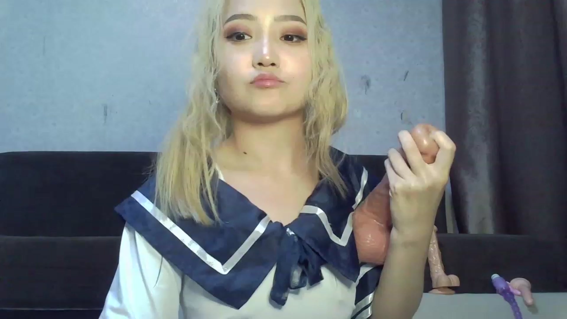 Gallery image thumbnail from SchoolGirl_69's myfreecams stream on, 06/11/2023, 18:42 image 7 of 20