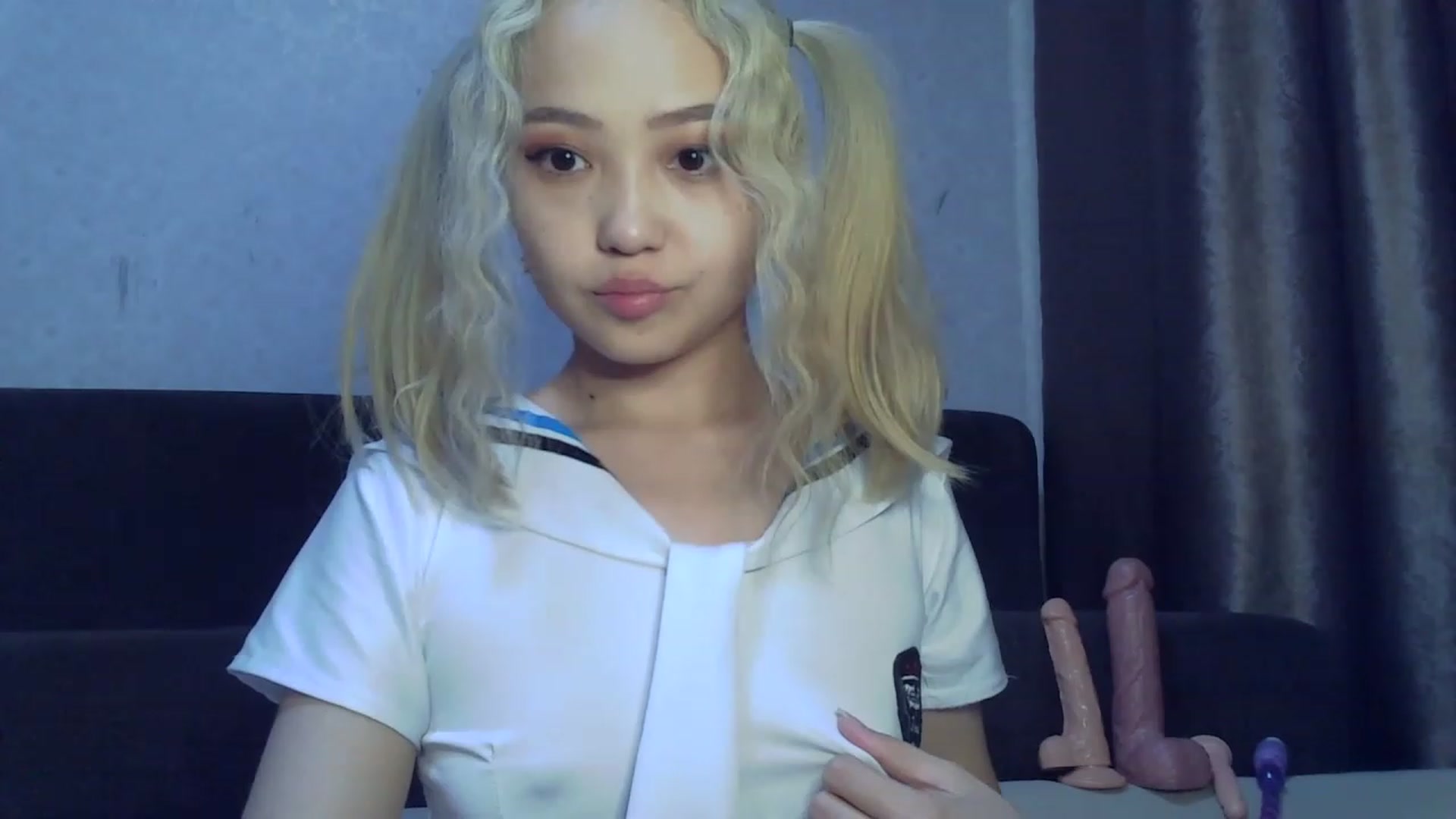 Gallery image thumbnail from SchoolGirl_69's myfreecams stream on, 06/12/2023, 11:28 image 15 of 20
