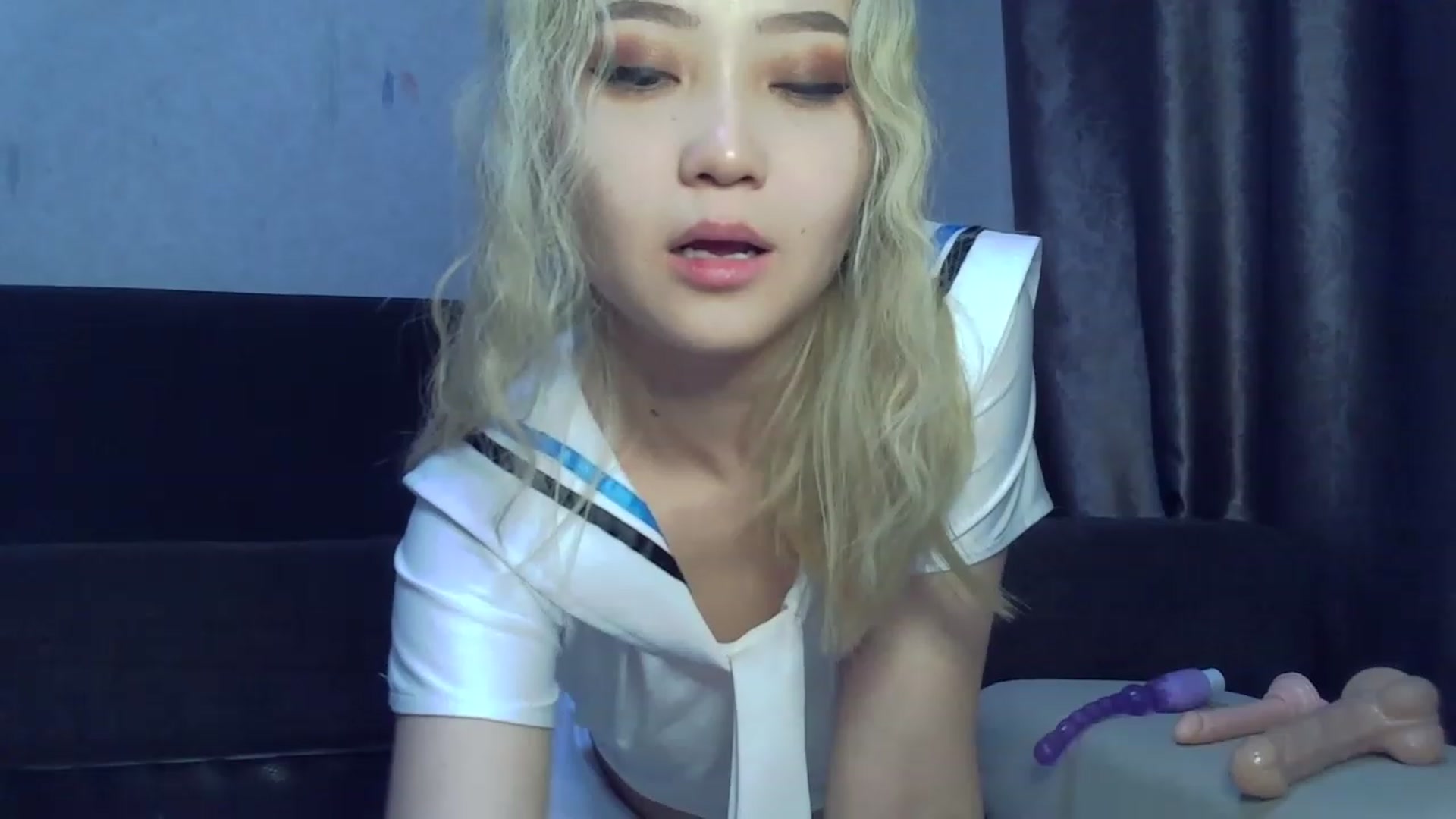 Gallery image thumbnail from SchoolGirl_69's myfreecams stream on, 06/12/2023, 15:08 image 18 of 20