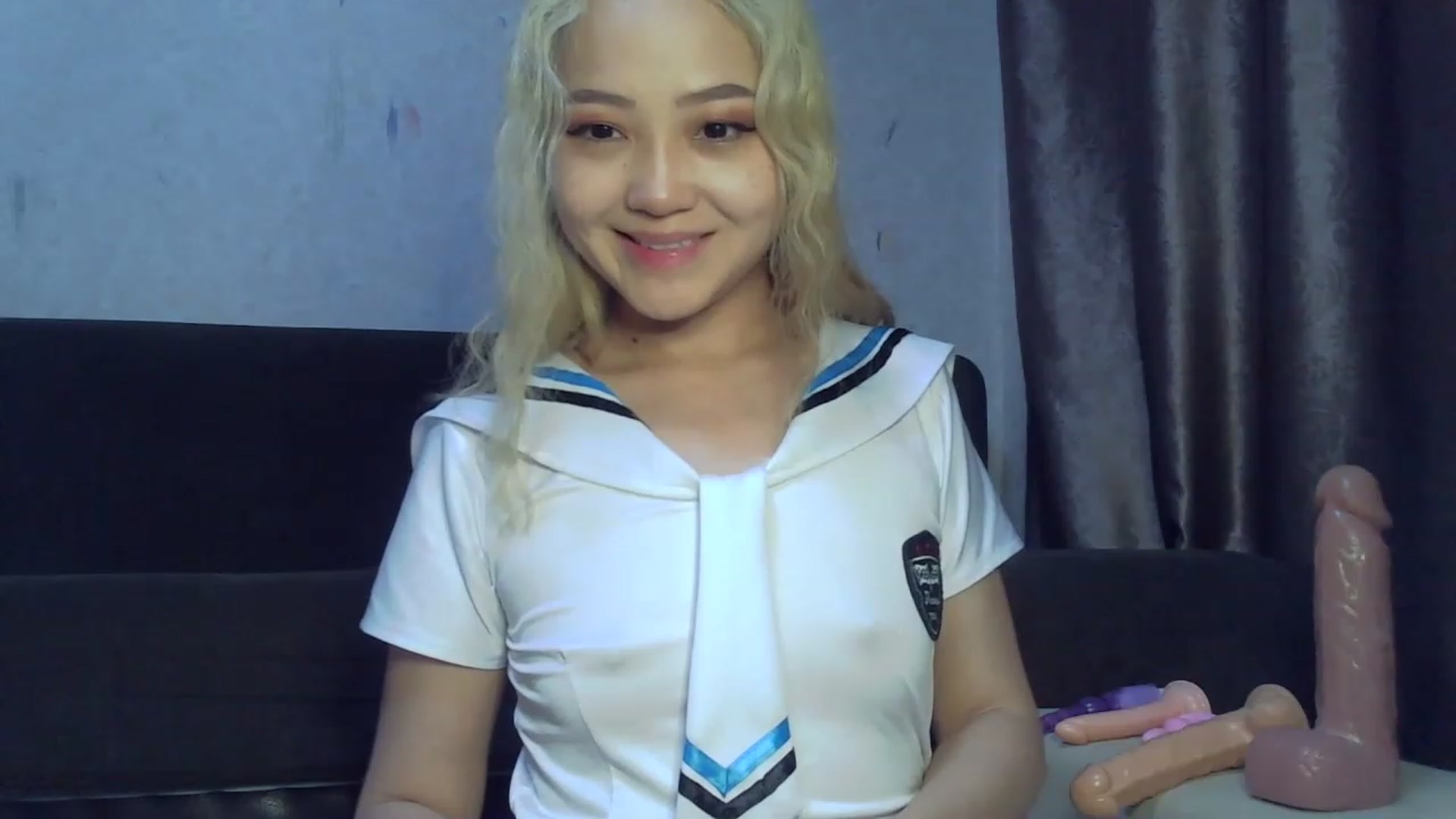 Gallery image thumbnail from SchoolGirl_69's myfreecams stream on, 06/12/2023, 15:08 image 4 of 20