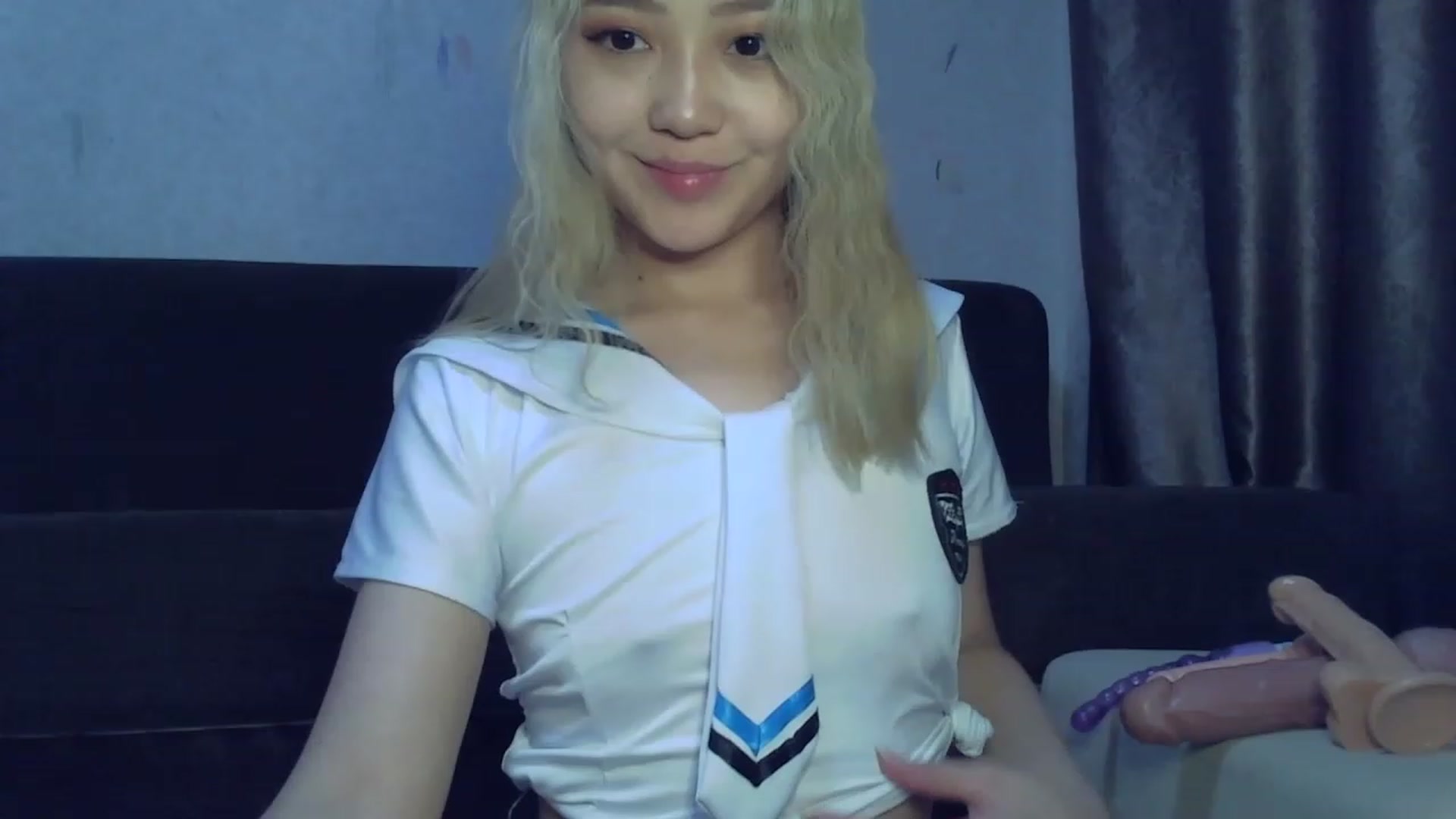 Gallery image thumbnail from SchoolGirl_69's myfreecams stream on, 06/12/2023, 17:14 image 4 of 20