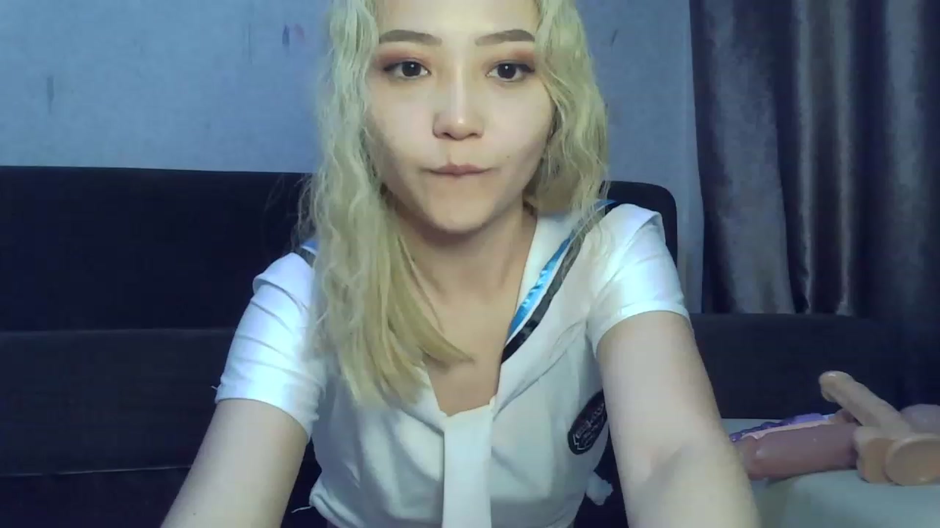 Gallery image thumbnail from SchoolGirl_69's myfreecams stream on, 06/12/2023, 17:14 image 3 of 20