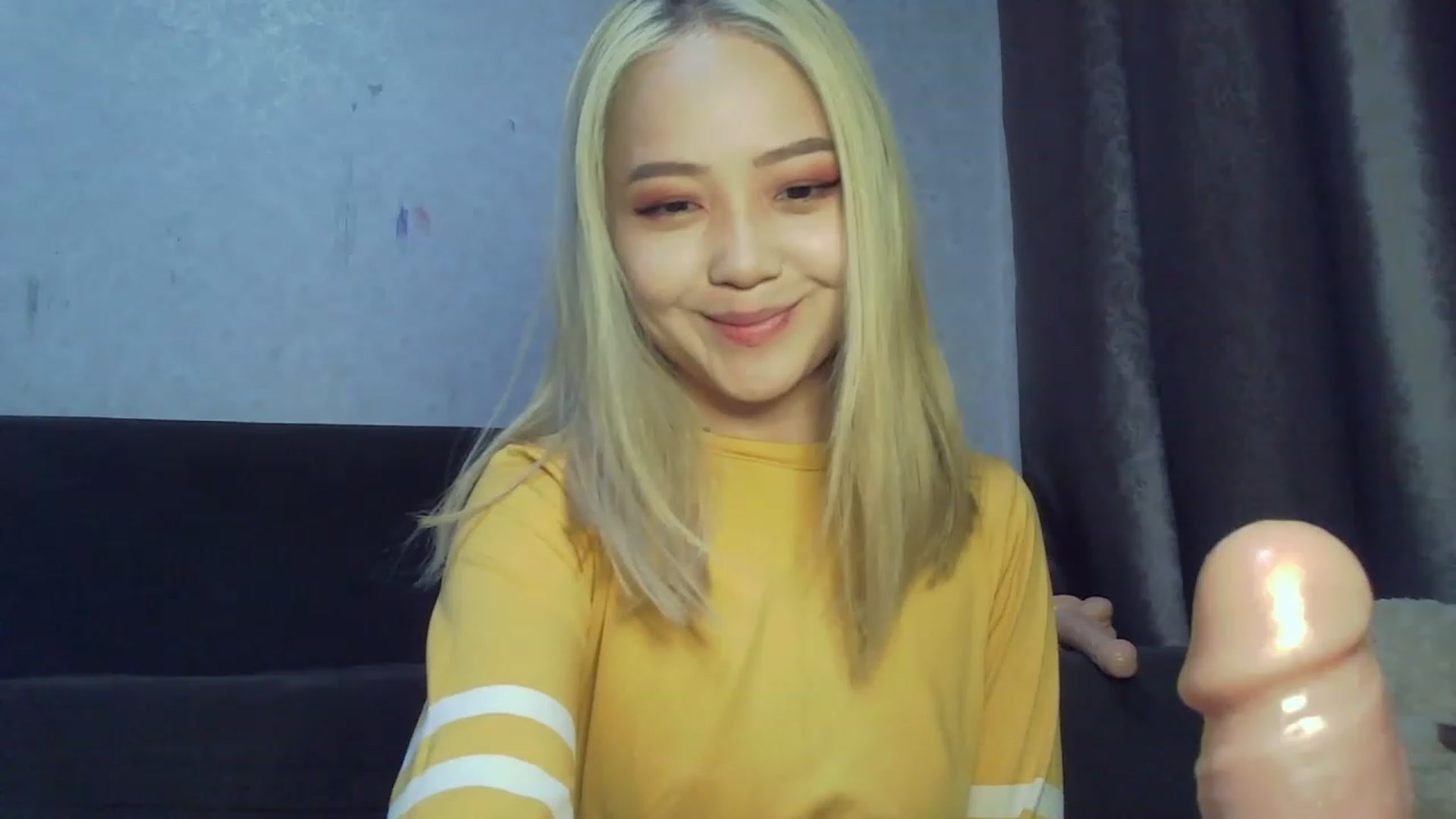 Gallery image thumbnail from SchoolGirl_69's myfreecams stream on, 06/19/2023, 13:42 image 2 of 20