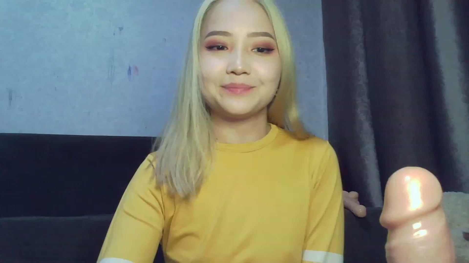 Gallery image thumbnail from SchoolGirl_69's myfreecams stream on, 06/19/2023, 13:42 image 3 of 20