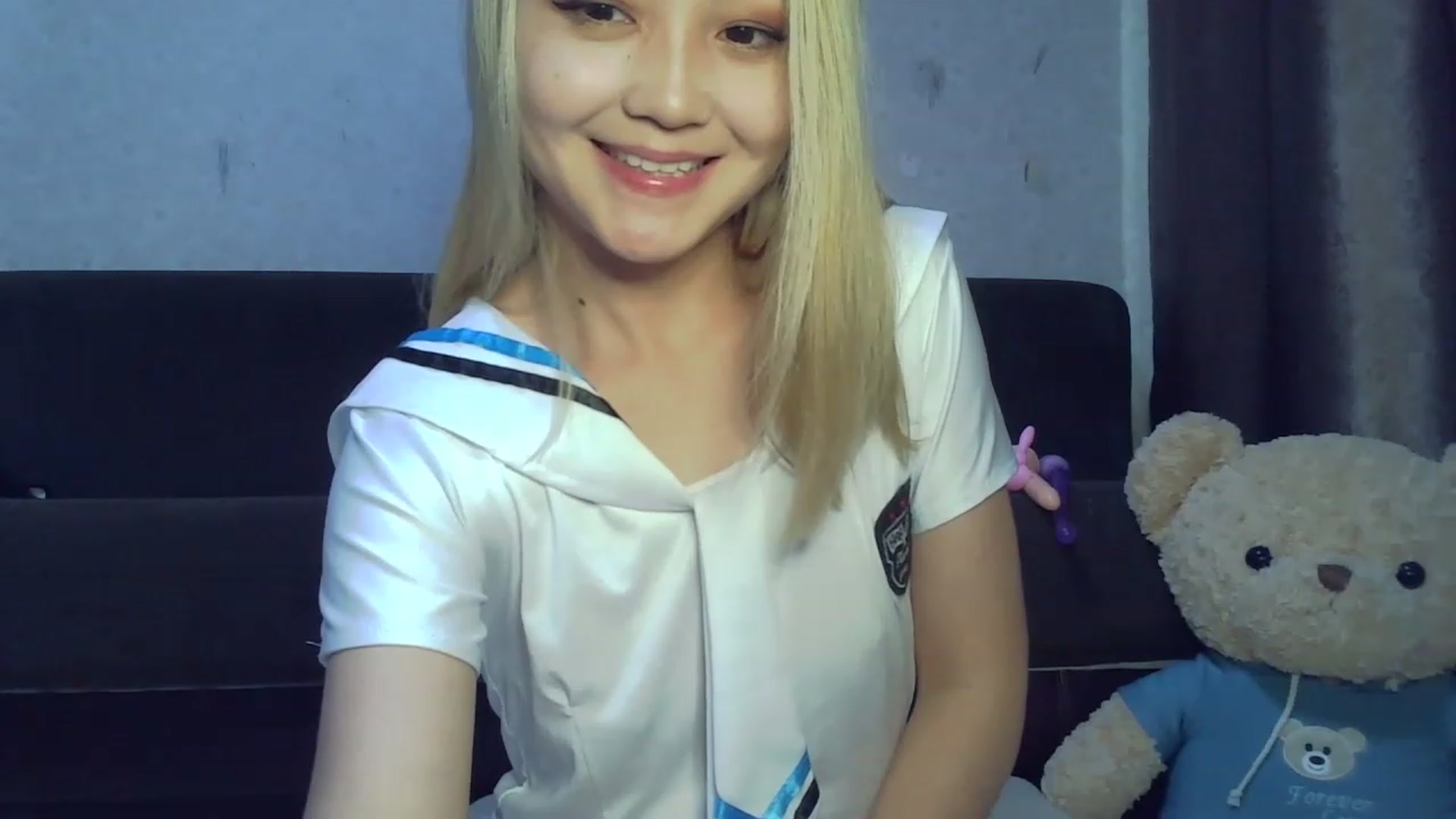 Gallery image thumbnail from SchoolGirl_69's myfreecams stream on, 06/21/2023, 11:34 image 9 of 20