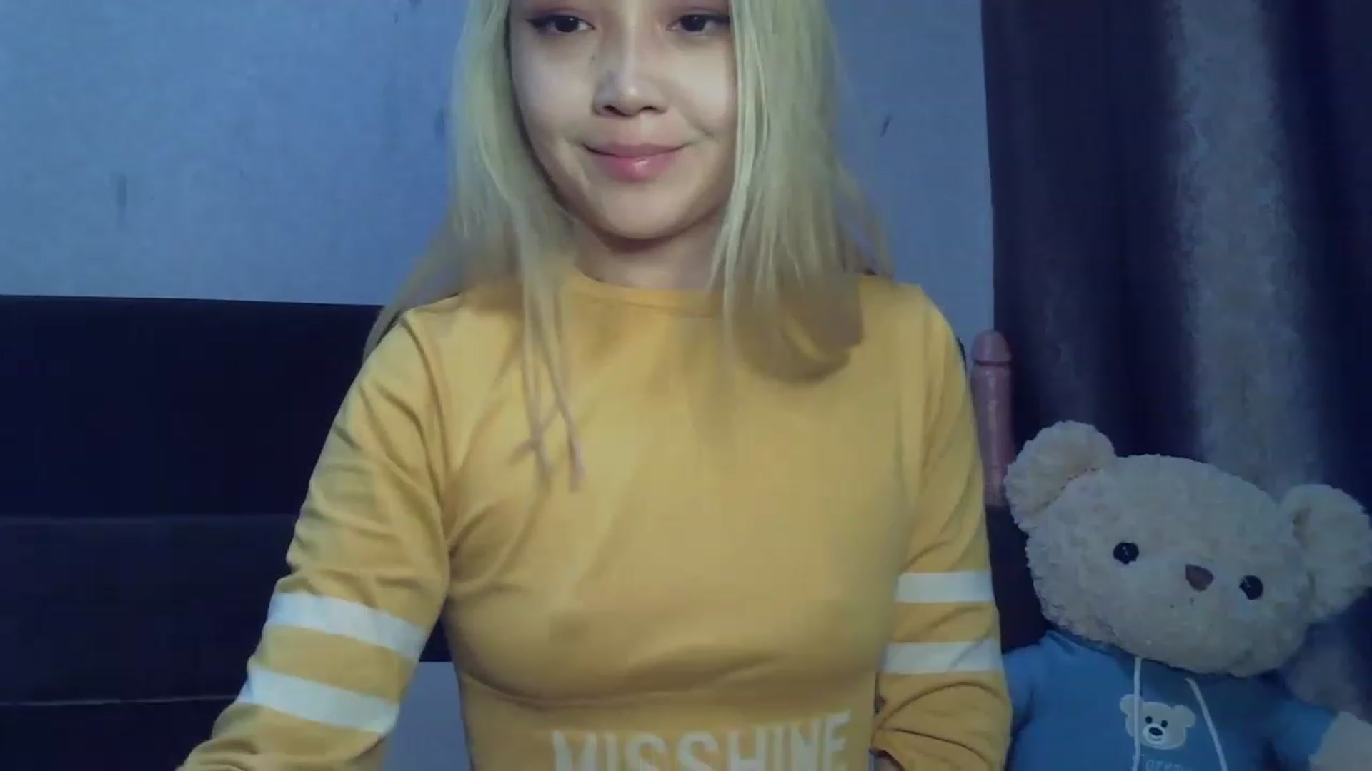 Gallery image thumbnail from SchoolGirl_69's myfreecams stream on, 06/22/2023, 16:05 image 11 of 20