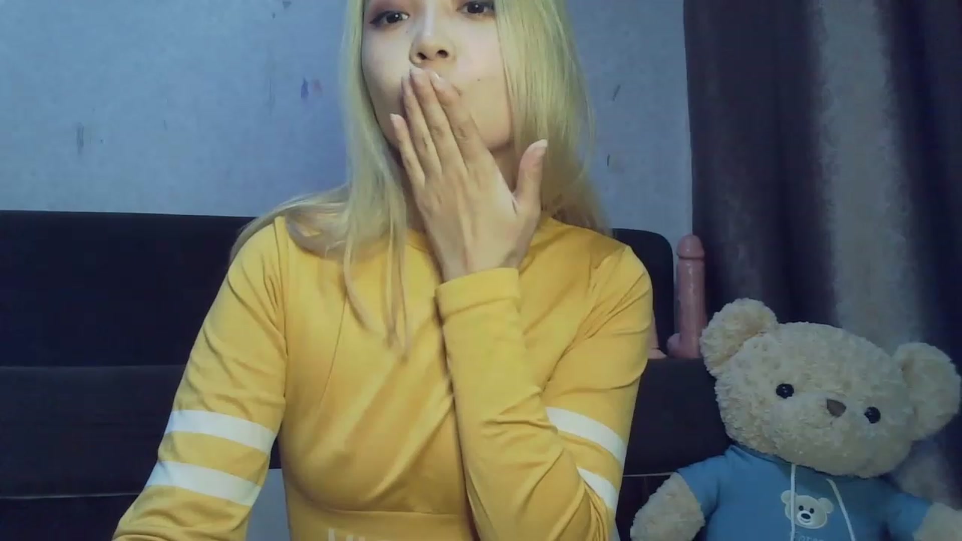 Gallery image thumbnail from SchoolGirl_69's myfreecams stream on, 06/22/2023, 16:05 image 12 of 20