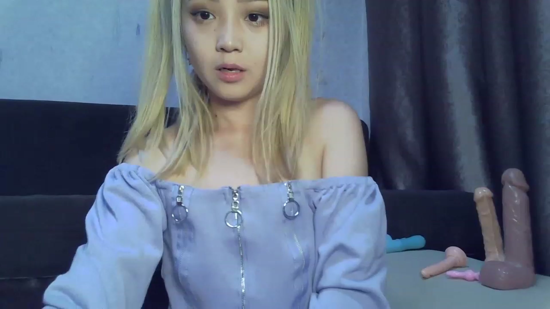 Gallery image thumbnail from SchoolGirl_69's myfreecams stream on, 06/29/2023, 15:07 image 18 of 20