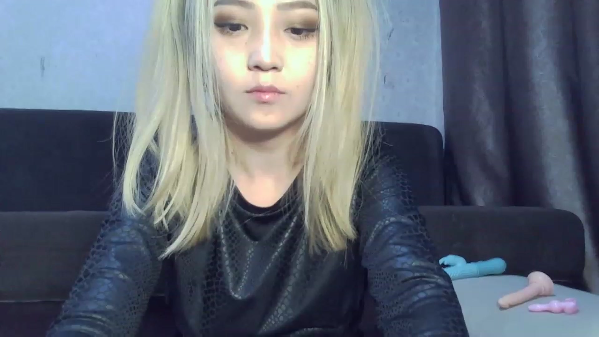 Gallery image thumbnail from SchoolGirl_69's myfreecams stream on, 06/29/2023, 15:07 image 13 of 20