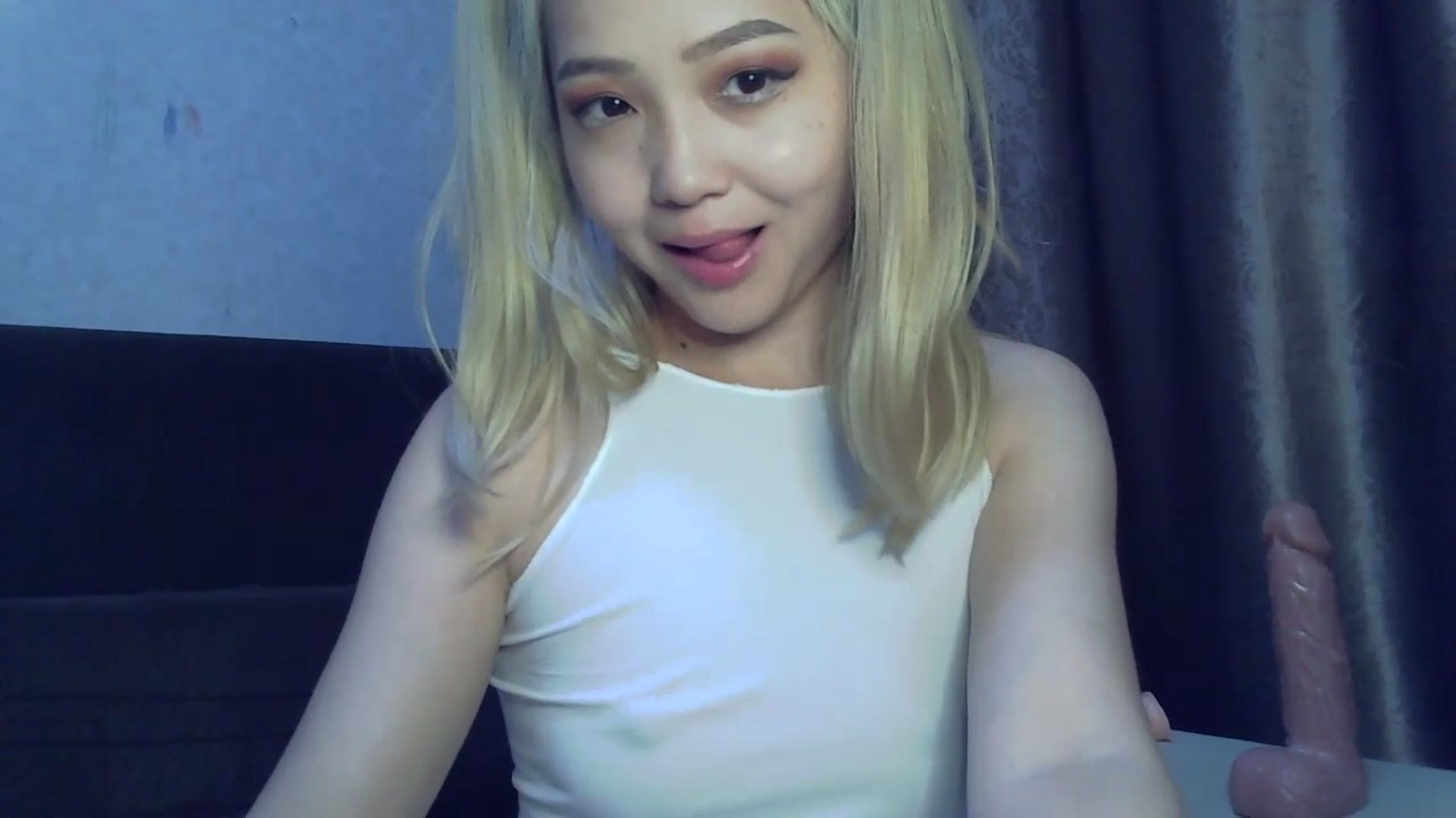 Gallery image thumbnail from SchoolGirl_69's myfreecams stream on, 07/05/2023, 16:37 image 18 of 20