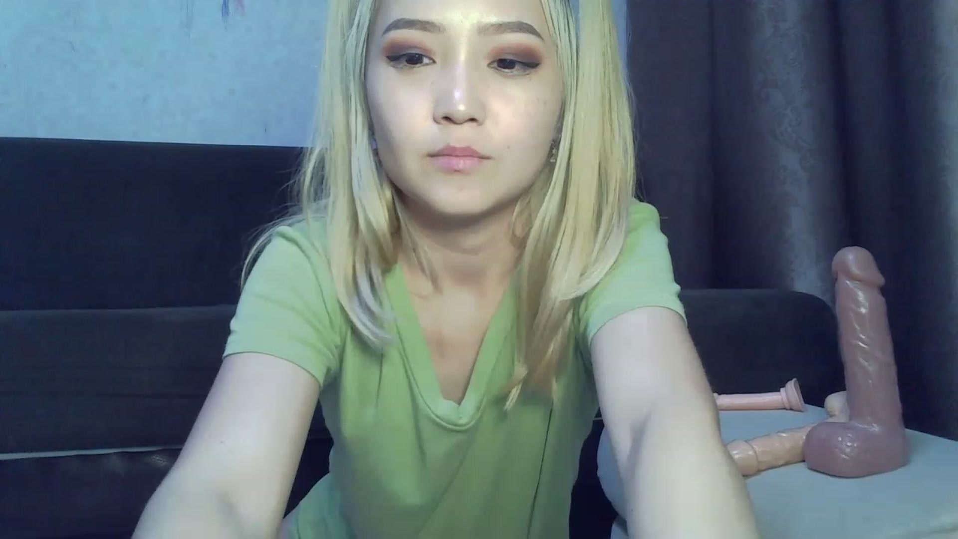Gallery image thumbnail from SchoolGirl_69's myfreecams stream on, 07/05/2023, 18:18 image 7 of 20