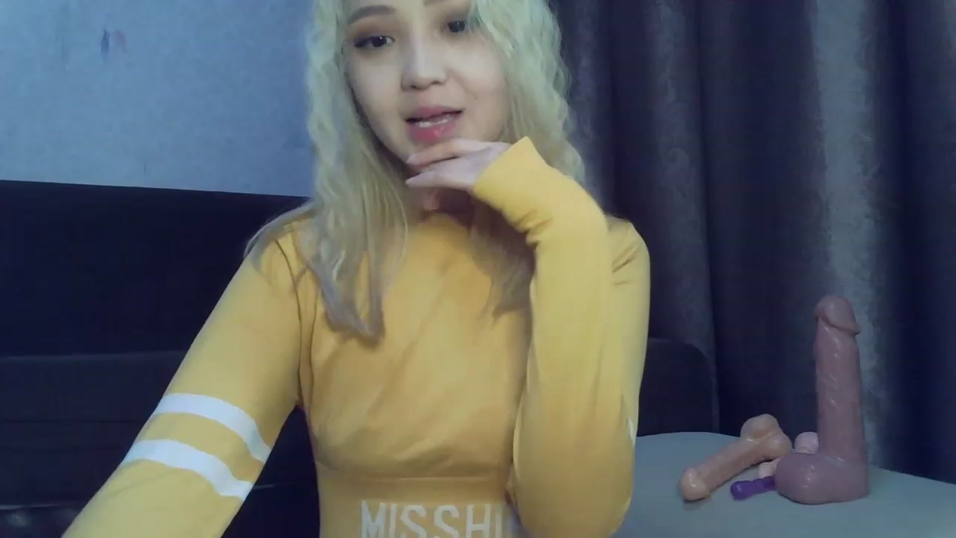 Gallery image thumbnail from SchoolGirl_69's myfreecams stream on, 07/06/2023, 11:22 image 2 of 20