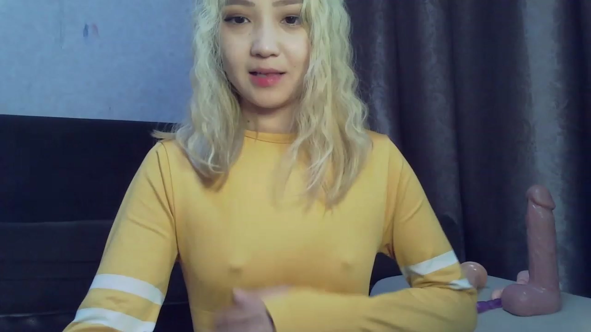 Gallery image thumbnail from SchoolGirl_69's myfreecams stream on, 07/06/2023, 11:22 image 13 of 20