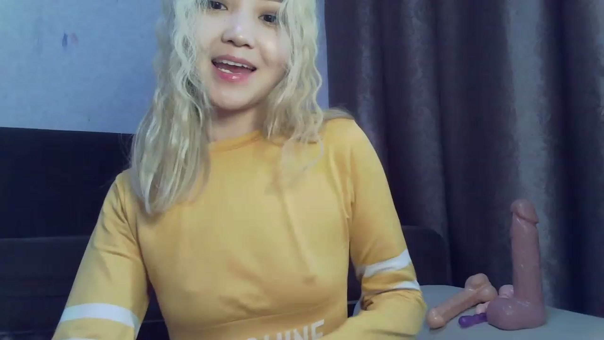 Gallery image thumbnail from SchoolGirl_69's myfreecams stream on, 07/06/2023, 11:22 image 4 of 20