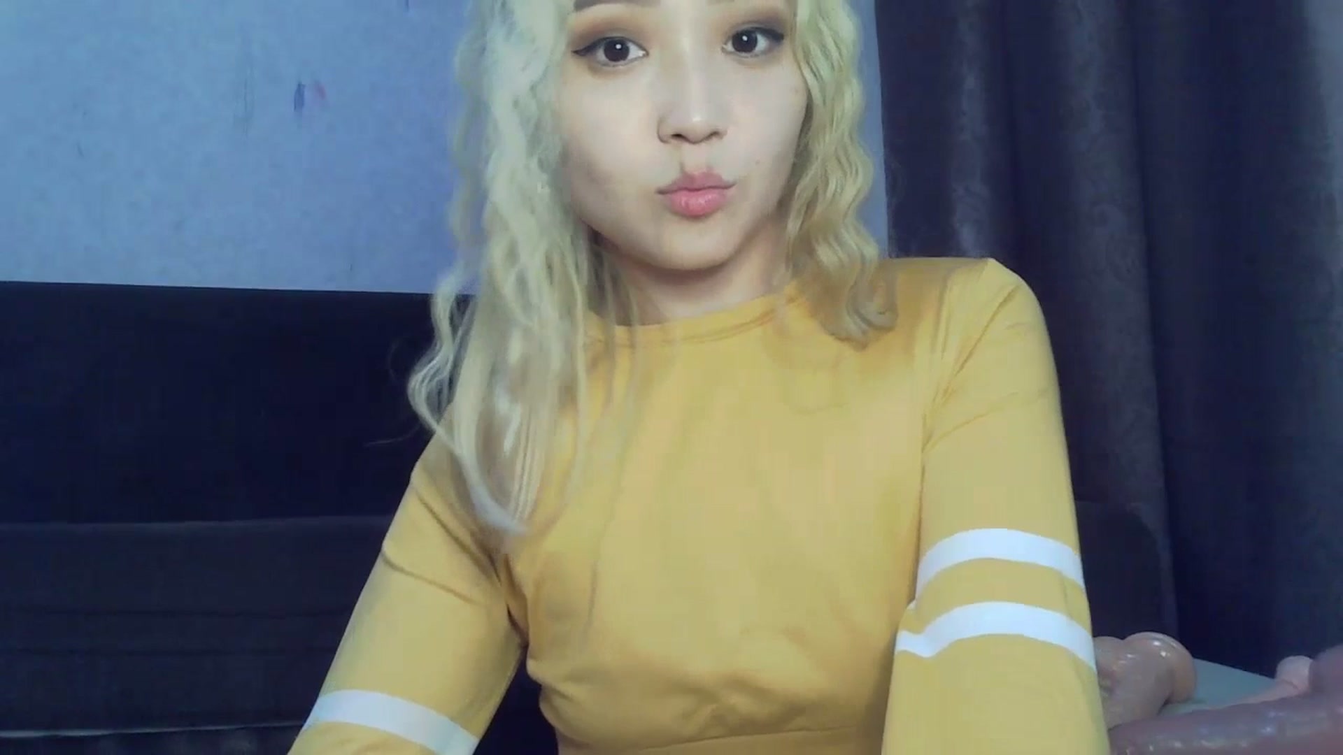 Gallery image thumbnail from SchoolGirl_69's myfreecams stream on, 07/06/2023, 12:03 image 14 of 20