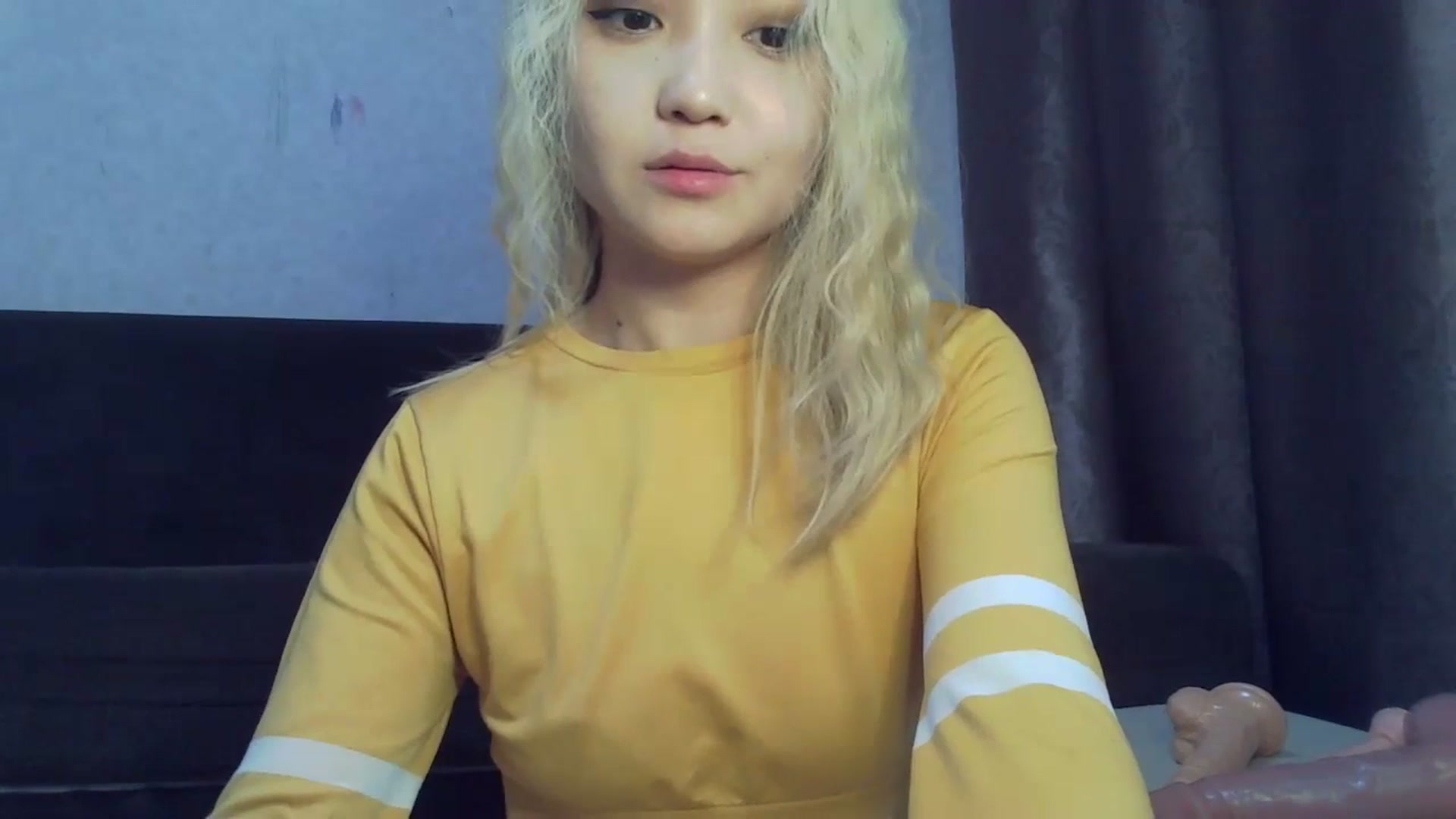 Gallery image thumbnail from SchoolGirl_69's myfreecams stream on, 07/06/2023, 12:03 image 4 of 20
