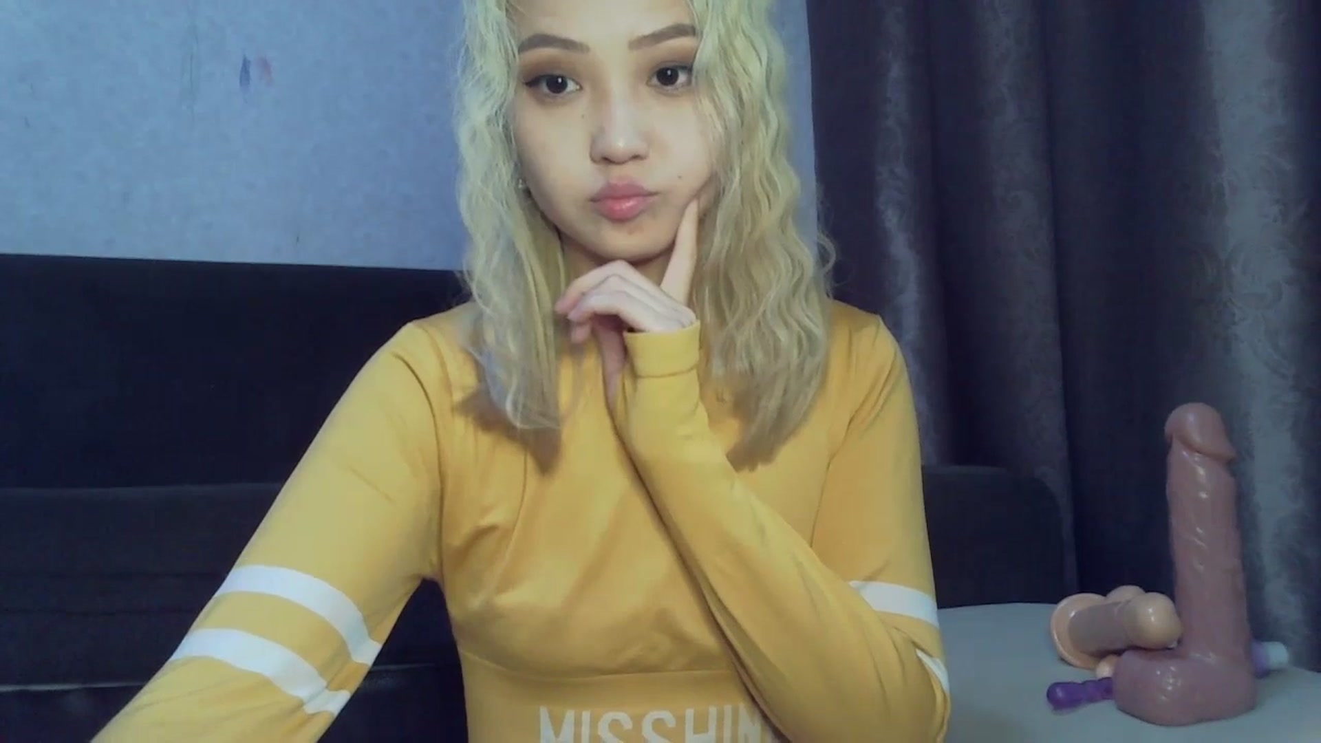 Gallery image thumbnail from SchoolGirl_69's myfreecams stream on, 07/06/2023, 12:03 image 19 of 20