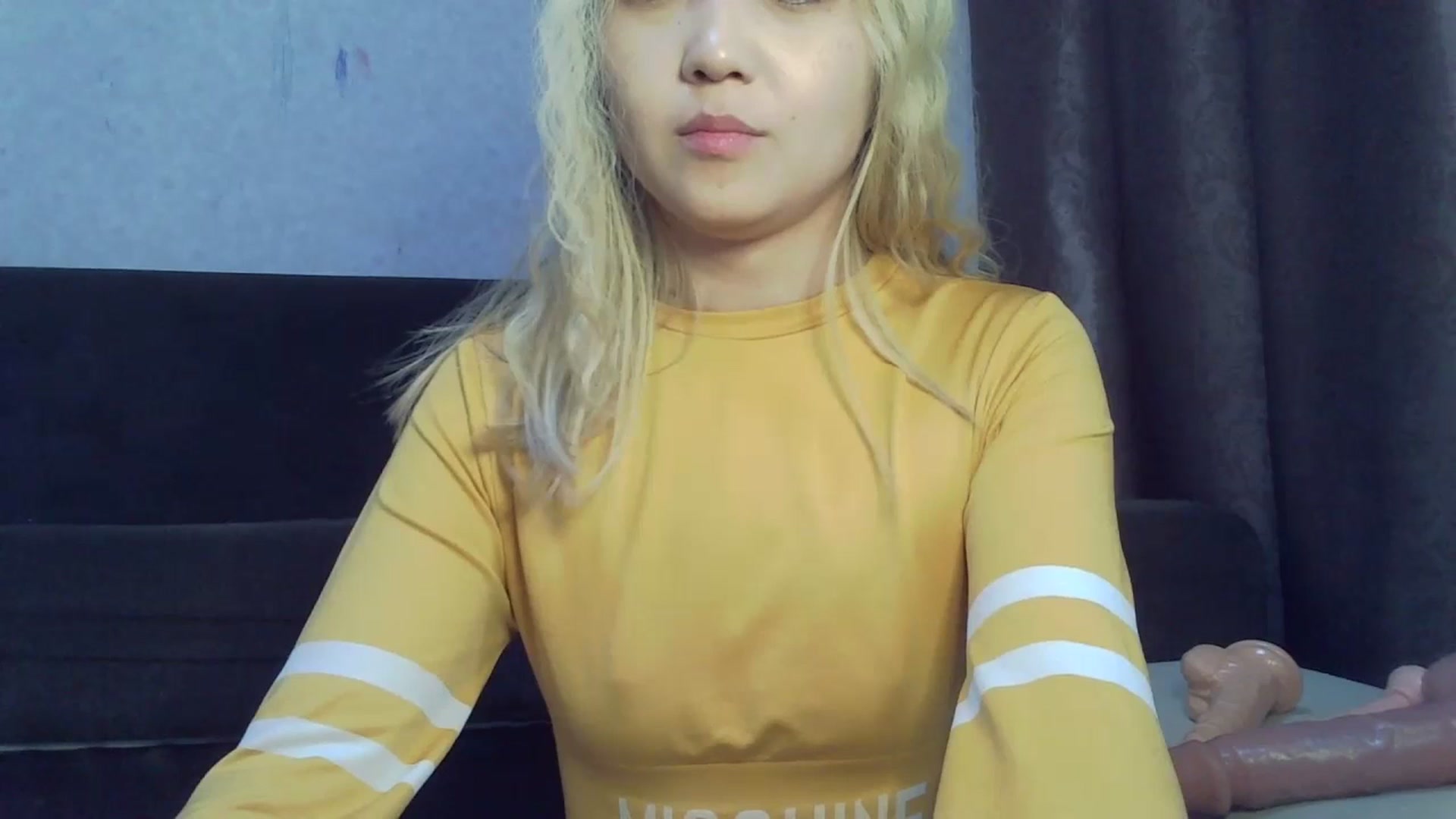 Gallery image thumbnail from SchoolGirl_69's myfreecams stream on, 07/06/2023, 12:03 image 1 of 20