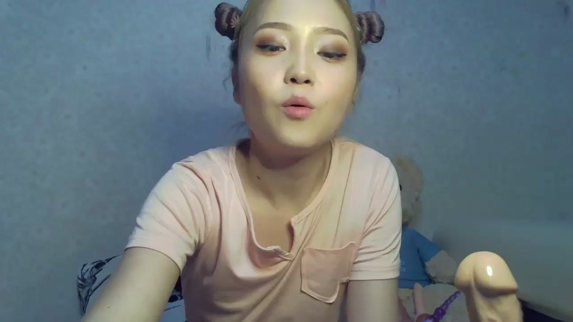 Gallery image thumbnail from School_Babe's myfreecams stream on, 03/07/2024, 12:42 image 18 of 20
