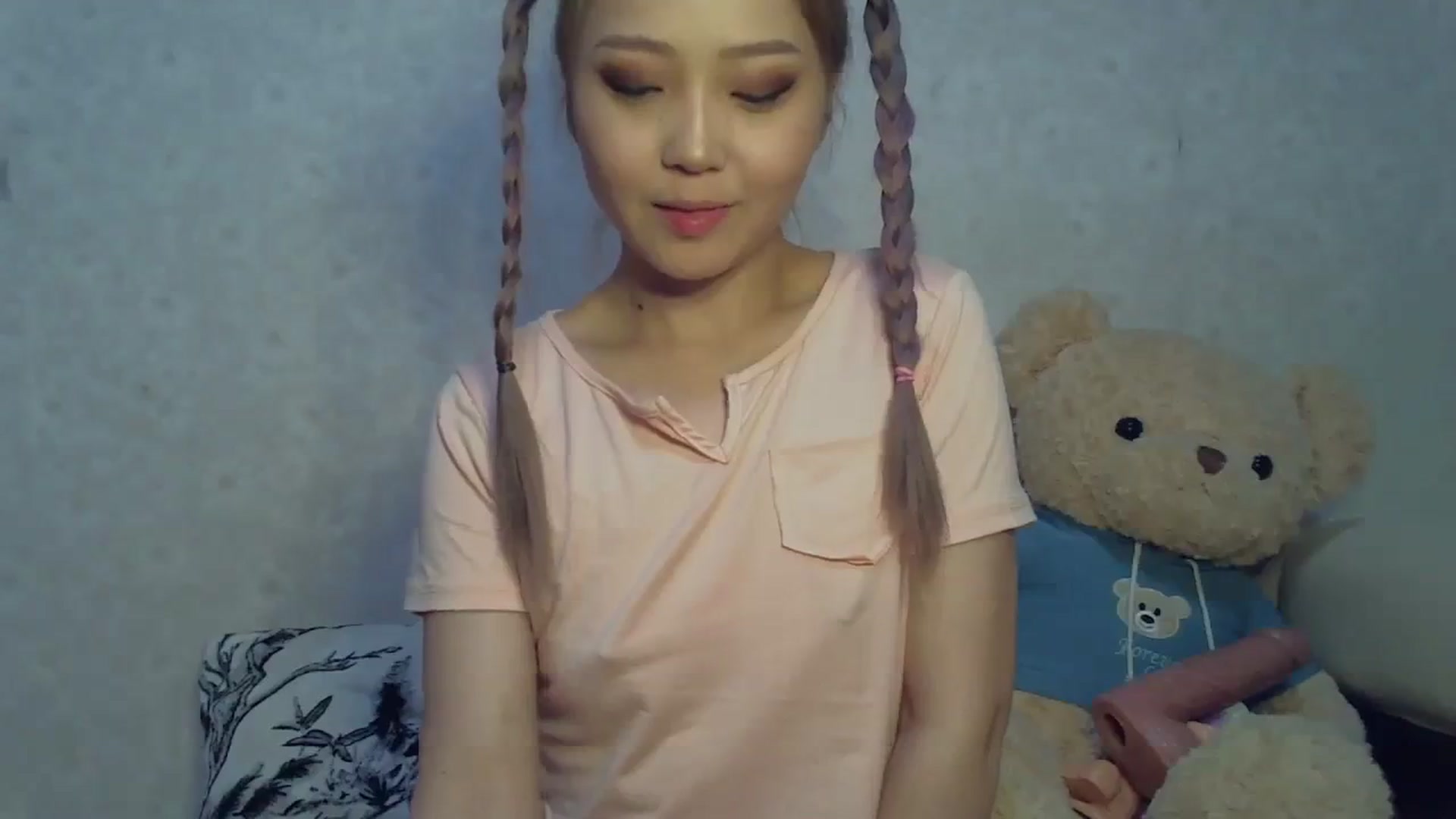 Gallery image thumbnail from School_Babe's myfreecams stream on, 03/13/2024, 11:12 image 9 of 20