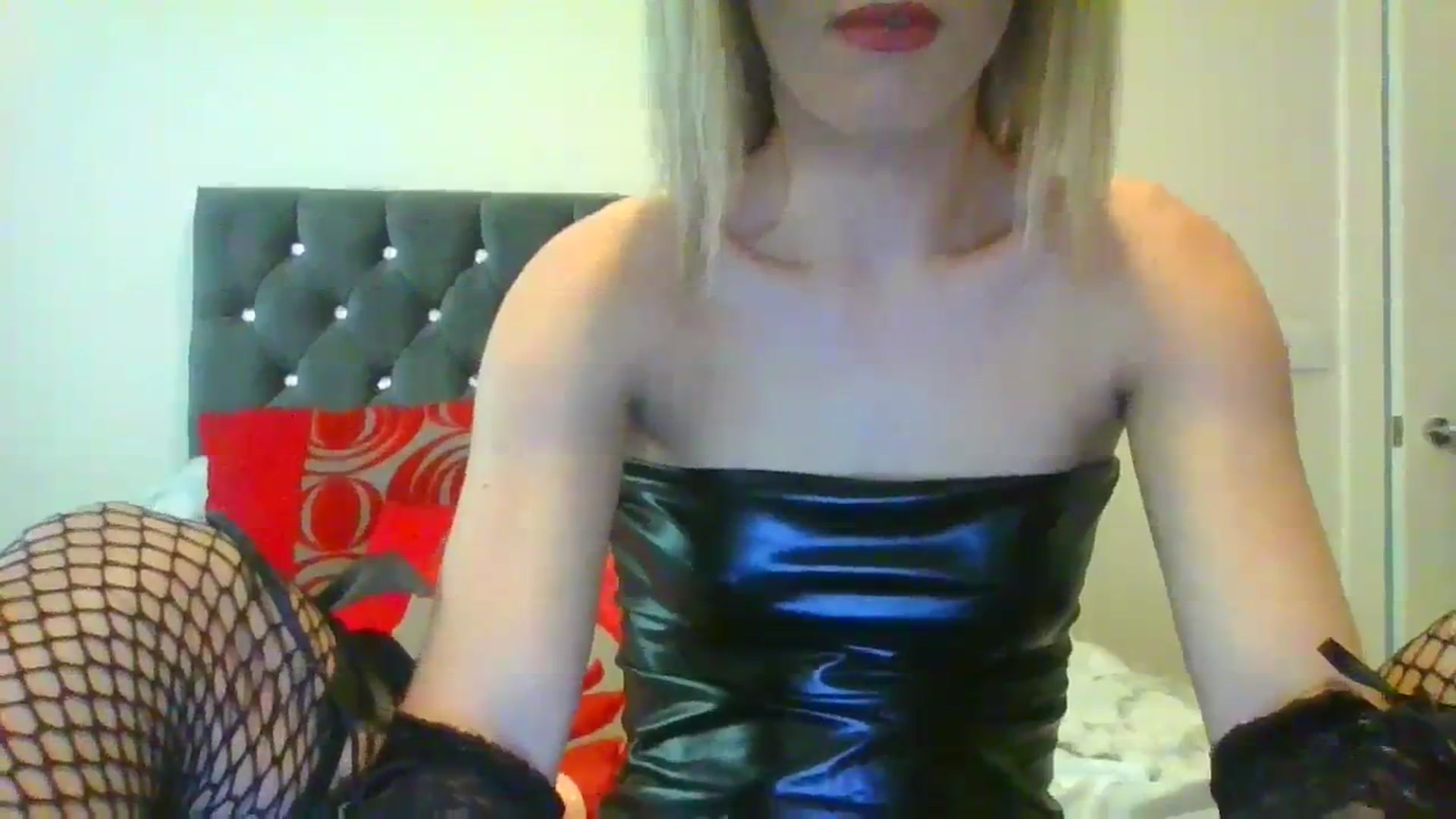 Gallery image thumbnail from Schoolgirl20's myfreecams stream on, 03/08/2024, 14:04 image 5 of 20