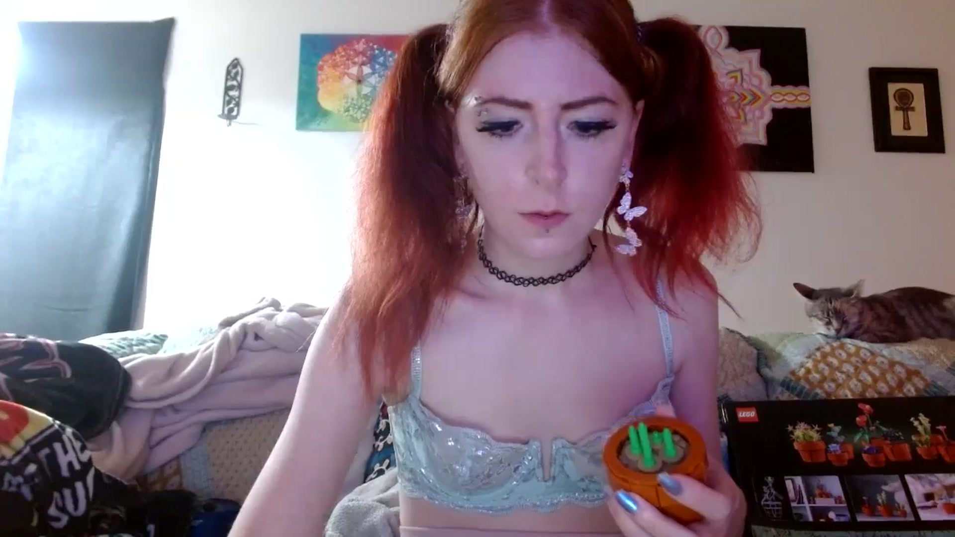 Gallery image thumbnail from SchuylarWitch's myfreecams stream on, 05/19/2025, 05:37 image 14 of 20