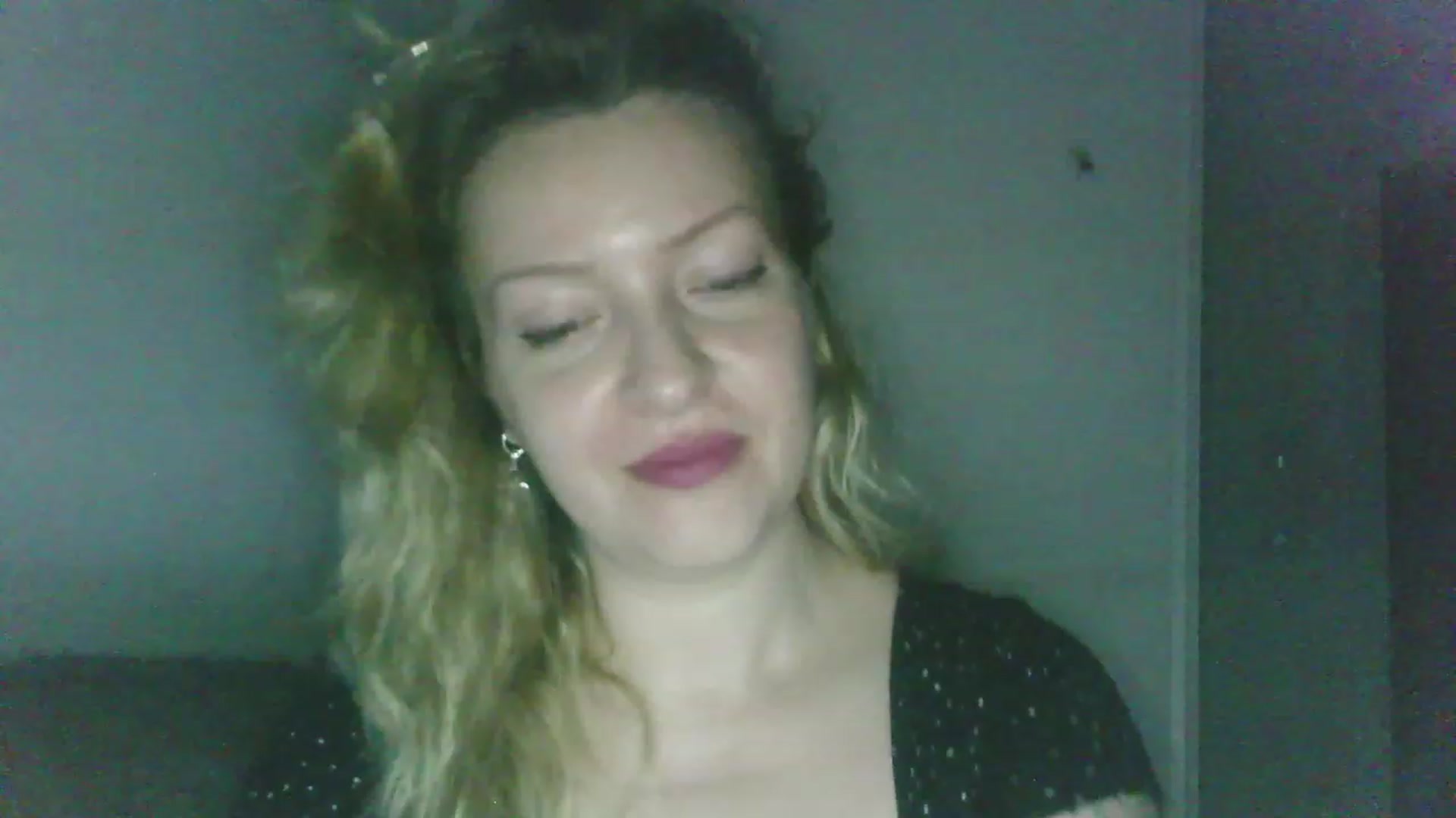 Gallery image thumbnail from ScorpioV's myfreecams stream on, 04/26/2023, 23:32 image 11 of 20