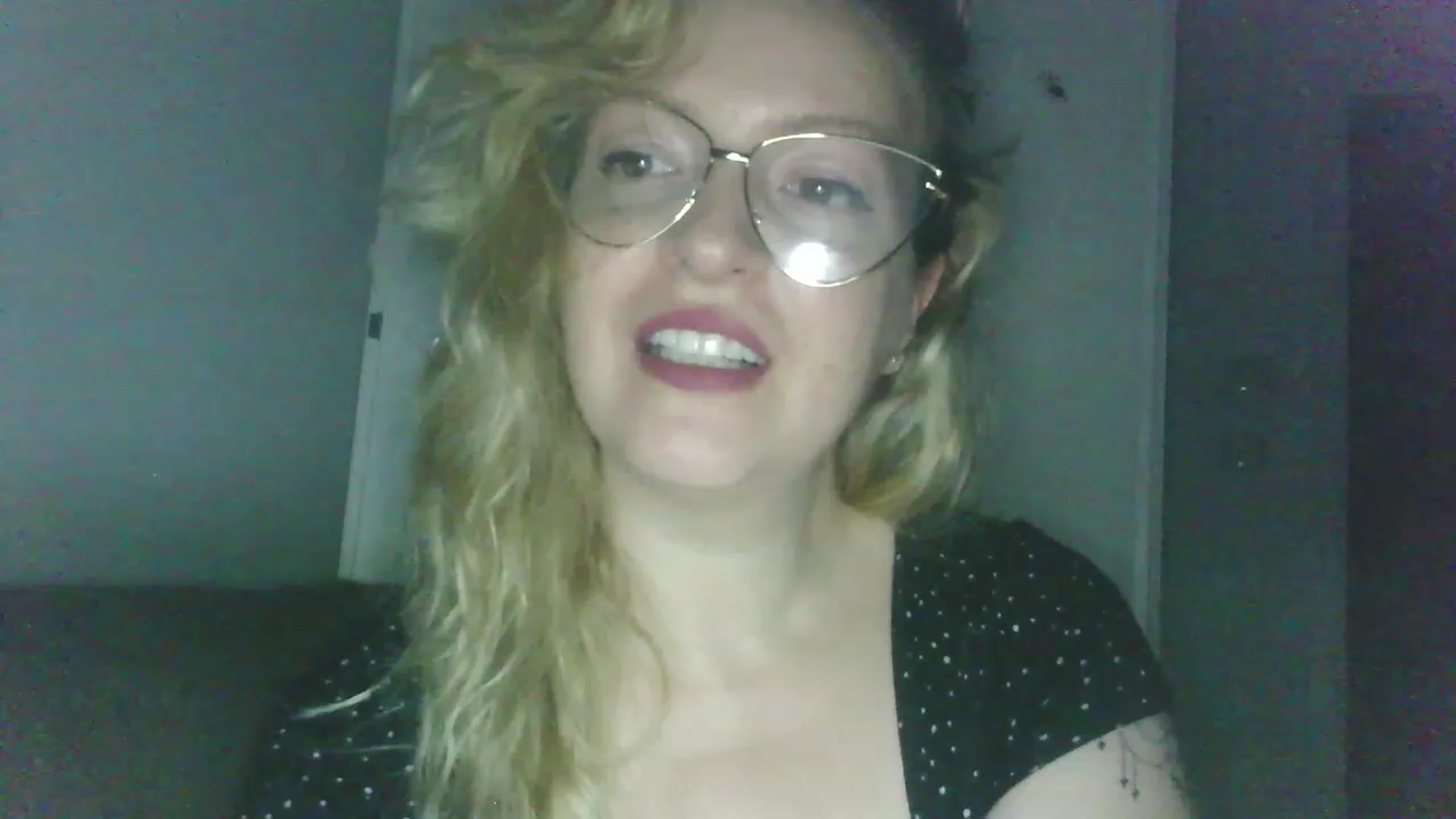 Gallery image thumbnail from ScorpioV's myfreecams stream on, 04/26/2023, 23:32 image 3 of 20