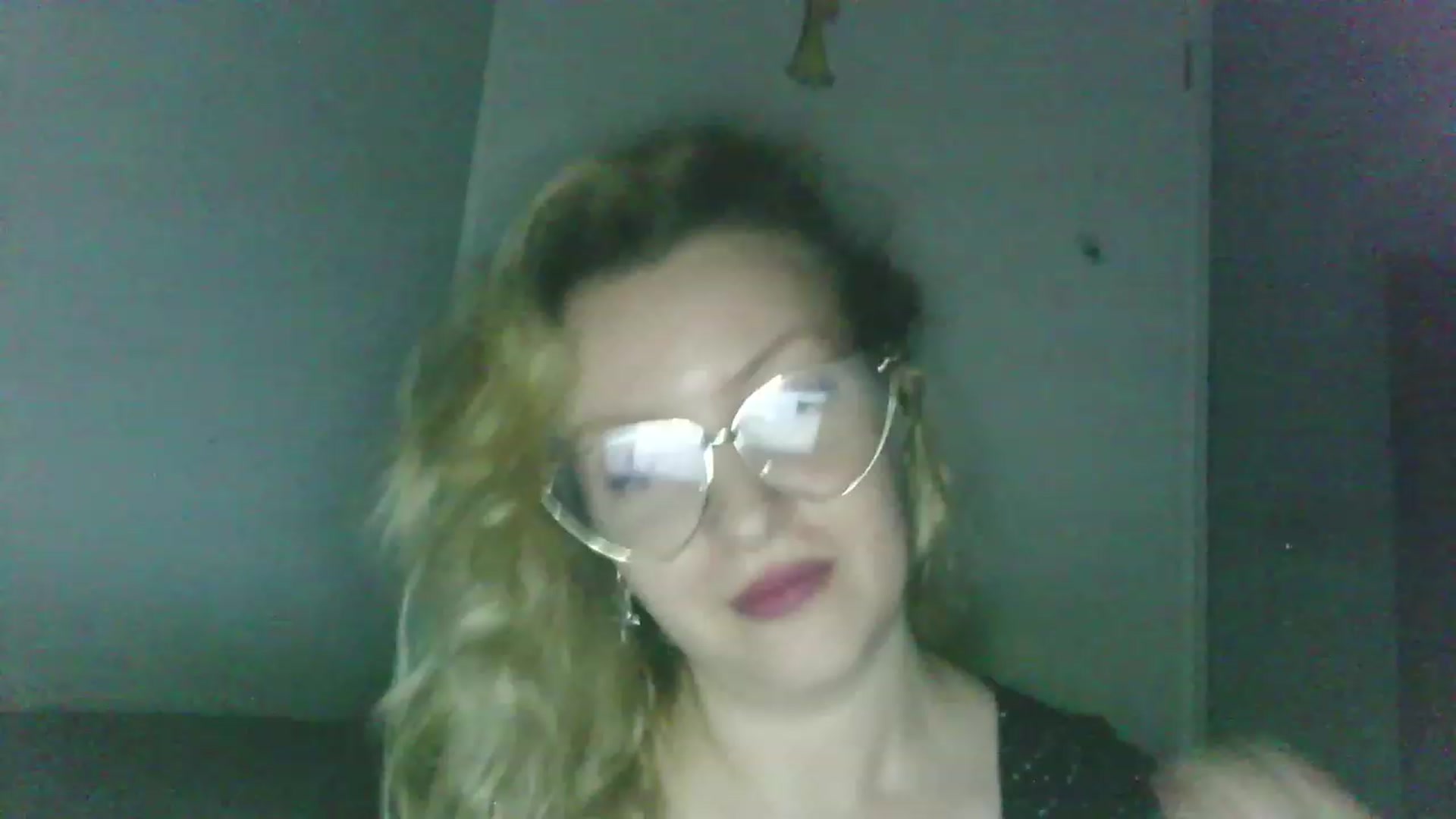 Gallery image thumbnail from ScorpioV's myfreecams stream on, 04/26/2023, 23:32 image 16 of 20