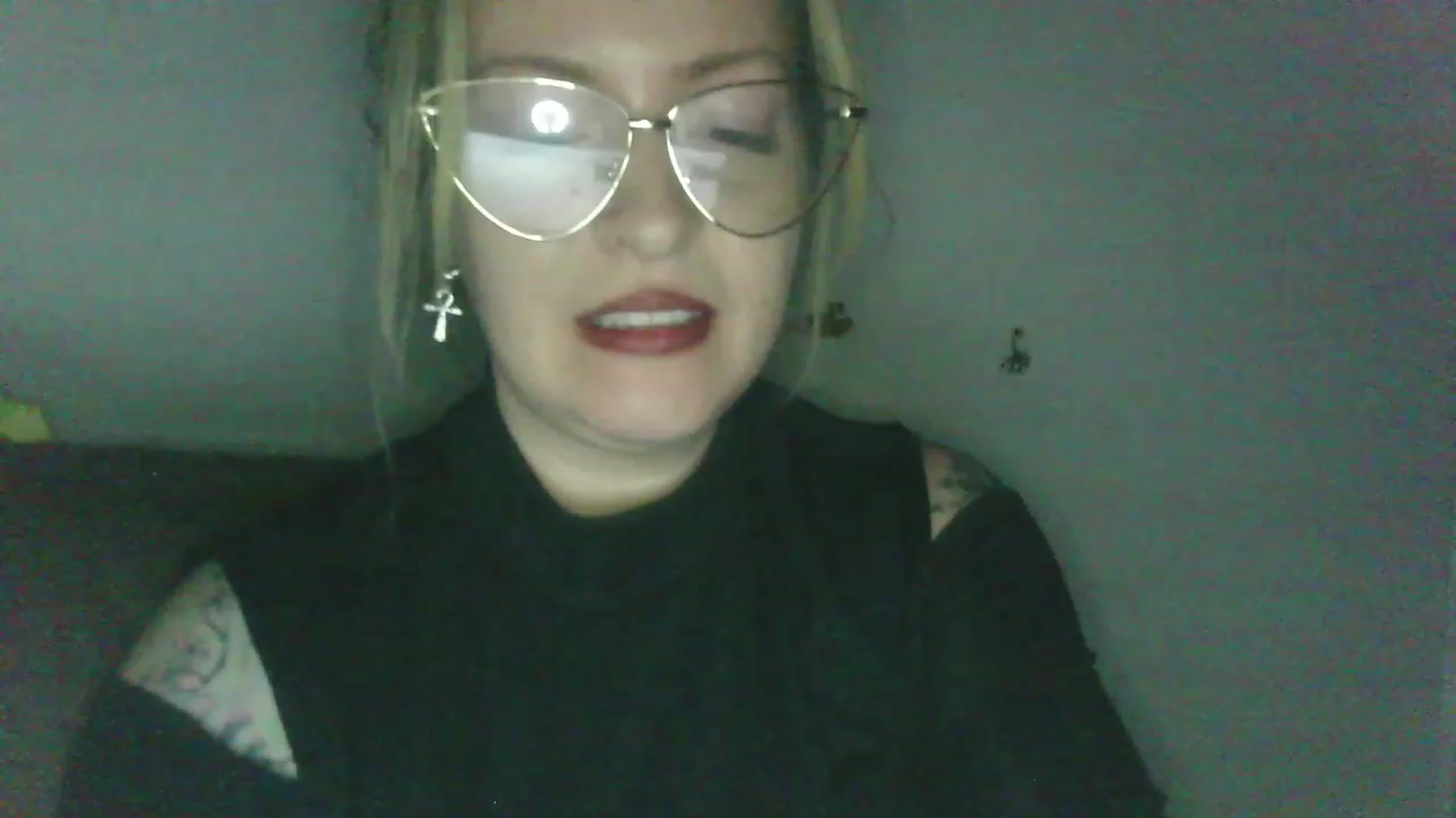 Gallery image thumbnail from ScorpioV's myfreecams stream on, 05/11/2023, 22:15 image 19 of 20