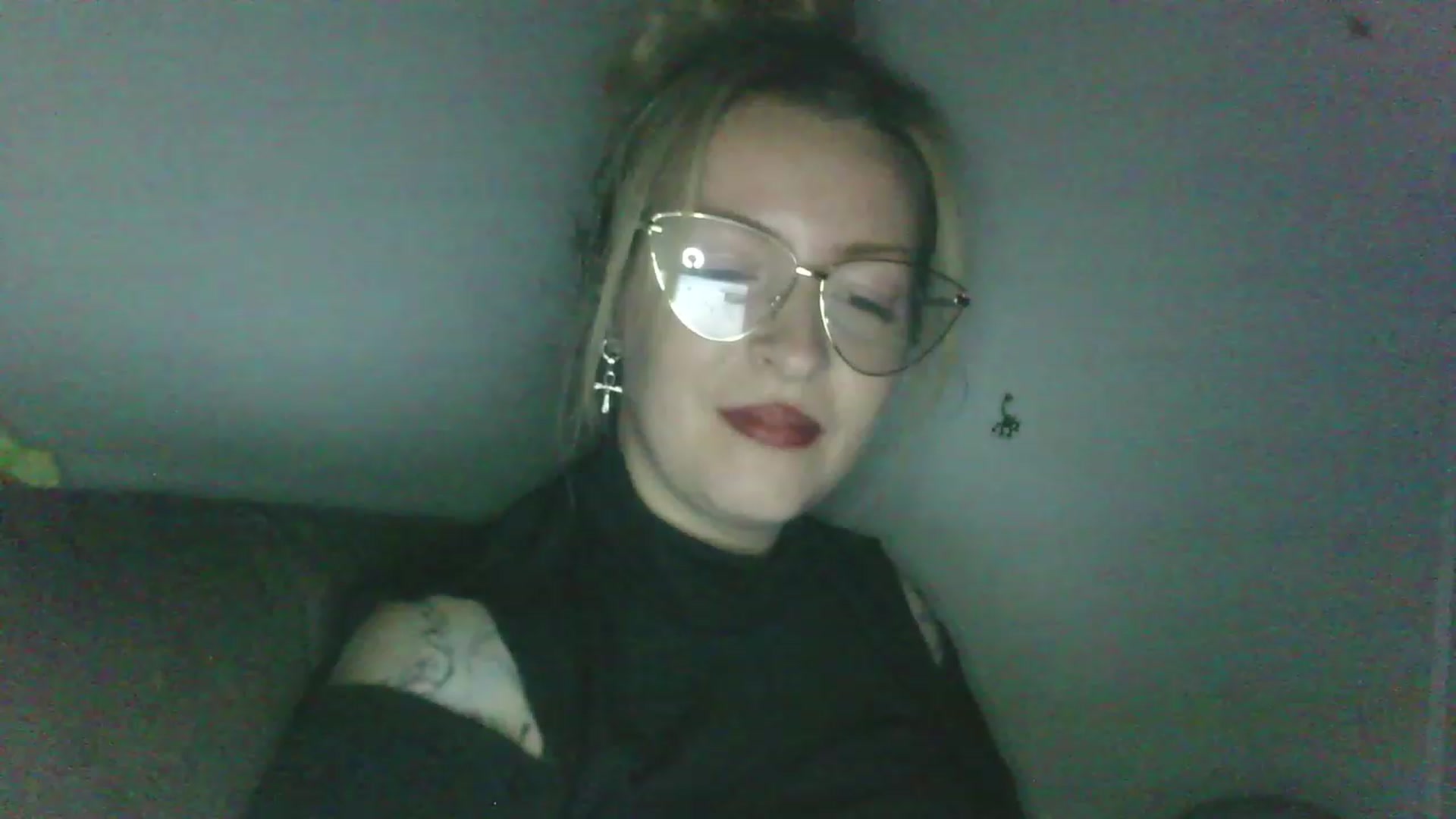 Gallery image thumbnail from ScorpioV's myfreecams stream on, 05/11/2023, 22:15 image 8 of 20