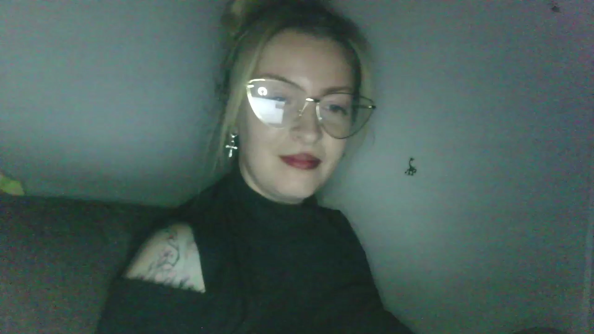 Gallery image thumbnail from ScorpioV's myfreecams stream on, 05/11/2023, 22:15 image 7 of 20