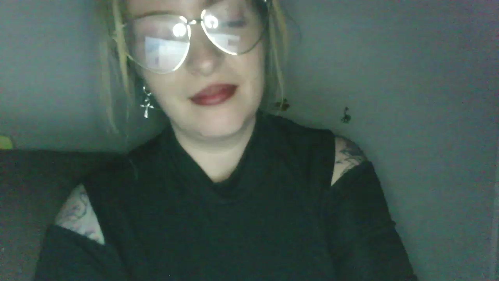 Gallery image thumbnail from ScorpioV's myfreecams stream on, 05/11/2023, 22:15 image 6 of 20
