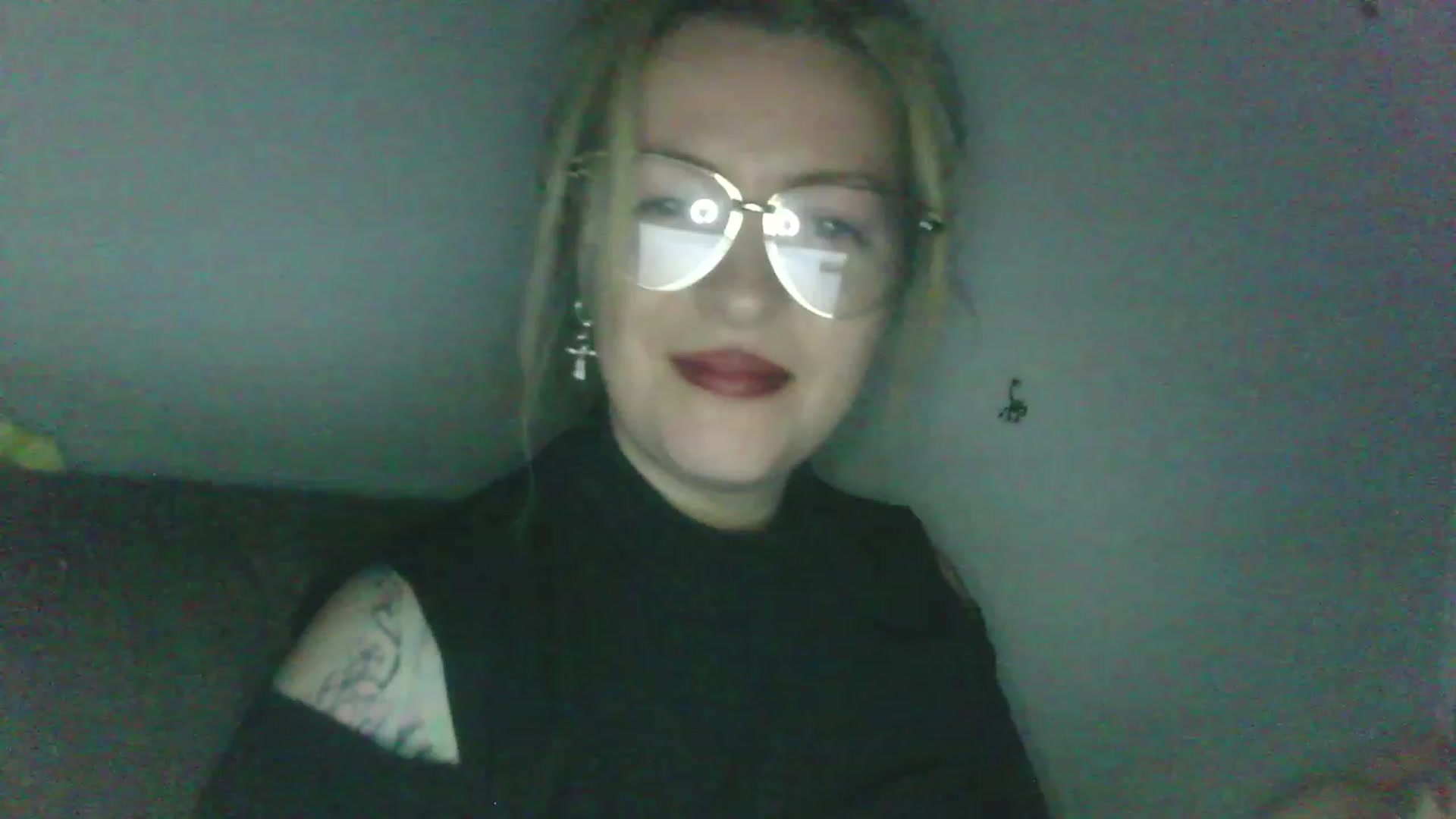 Gallery image thumbnail from ScorpioV's myfreecams stream on, 05/11/2023, 22:15 image 18 of 20